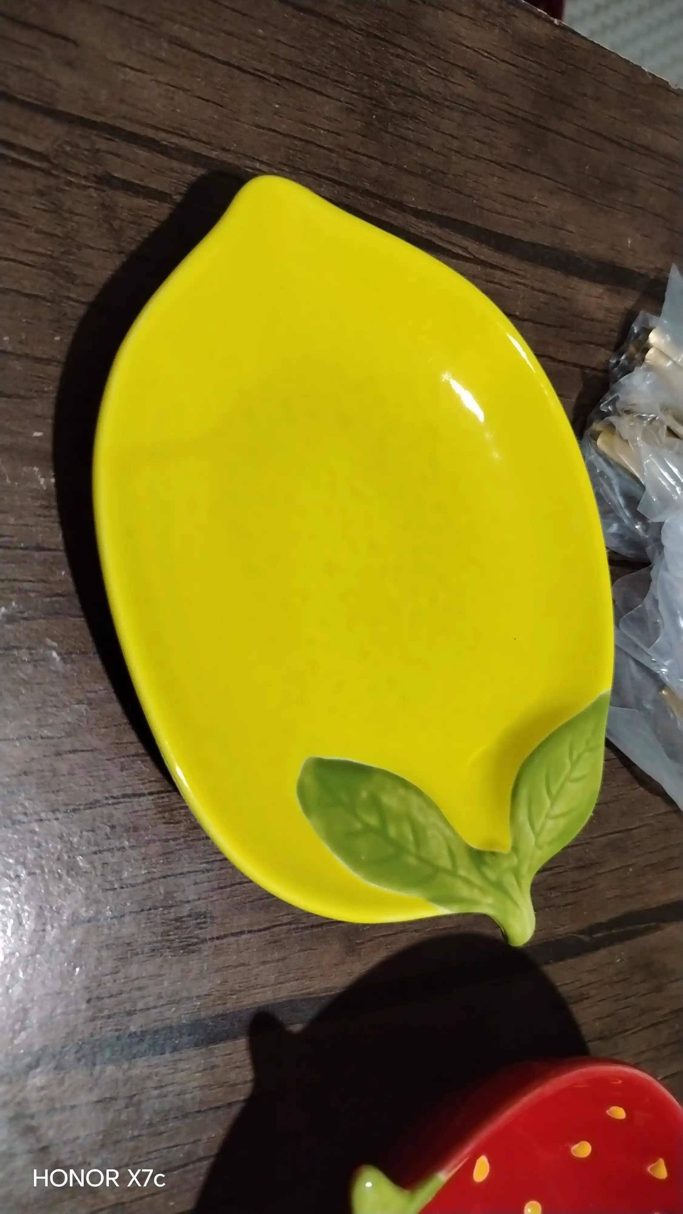 "Limon" keramik desert likopchasi, 15.5 sm