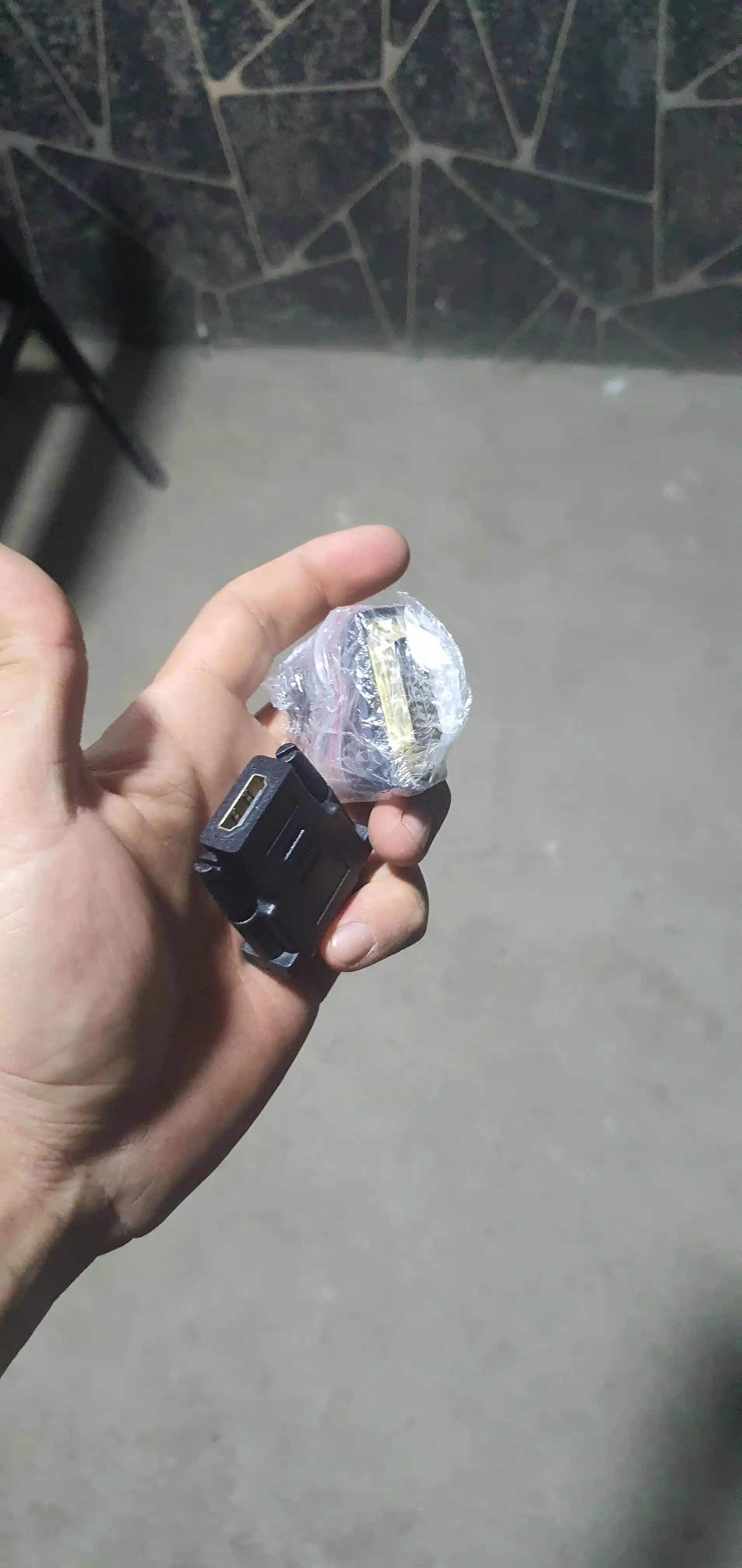 Adapter HDMI F - DVI-D 24+1 M HDMI-dan DVI-ga minusli