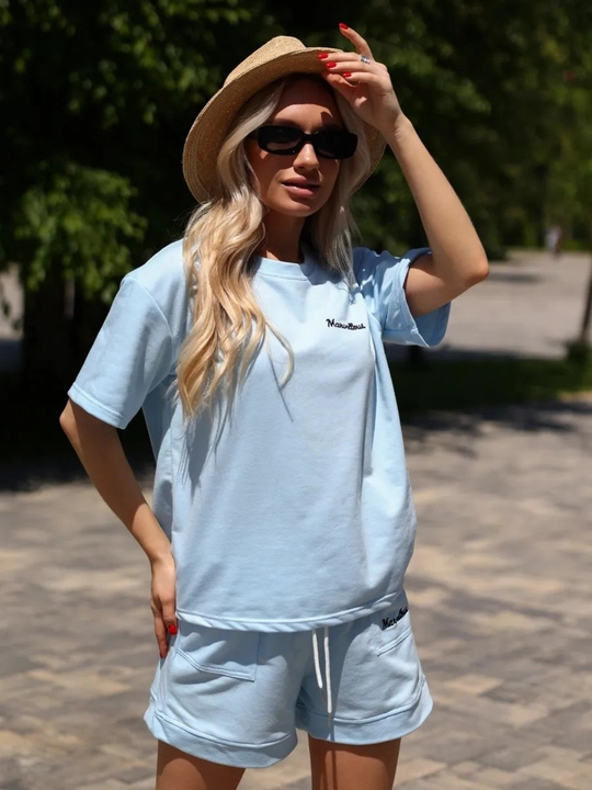 Yozgi ayollar kostyumi - ikki baho, ayollar to‘plami, futbolka va shortiklar - EllyFashion