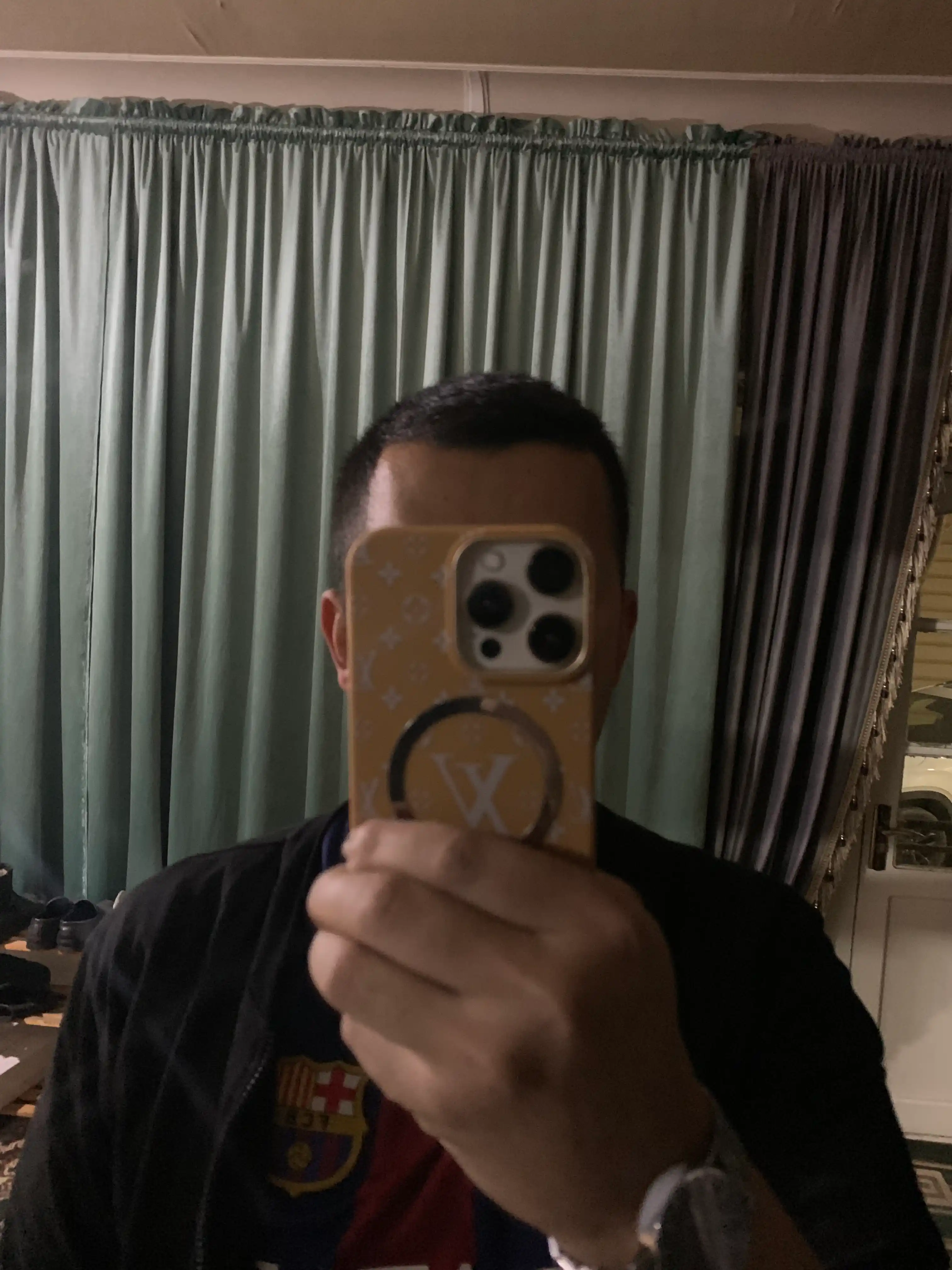 Чехол для iPhone XR в корпусе 13 Pro ,14 pro ,15 Pro ,16 Pro