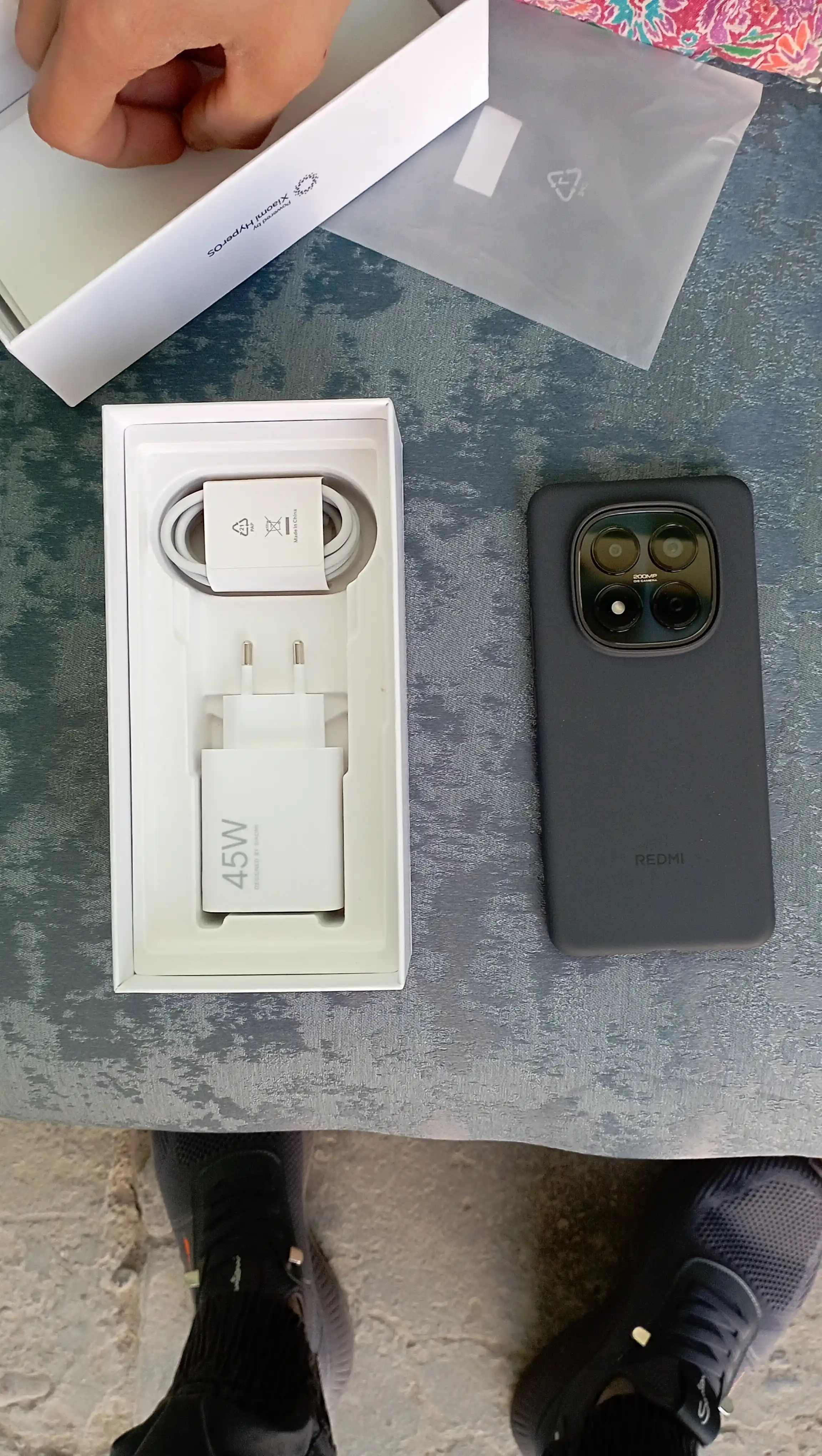 Smartfon Redmi Note 15 Pro 4G/5G, 200 MP + 32 MP kamera, 6500mah 45W, 120Hz, IP64