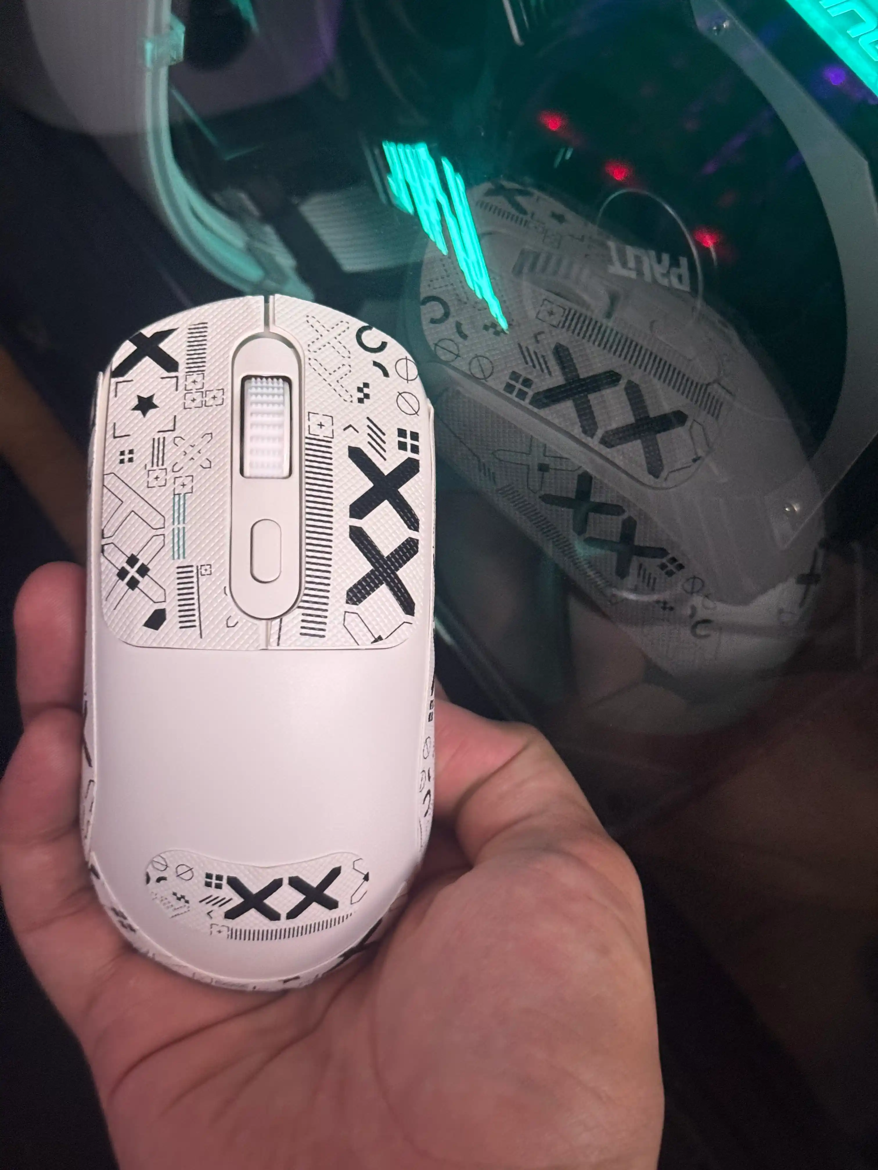 T-wolf X8, Simsiz o'yin sichqonchasi