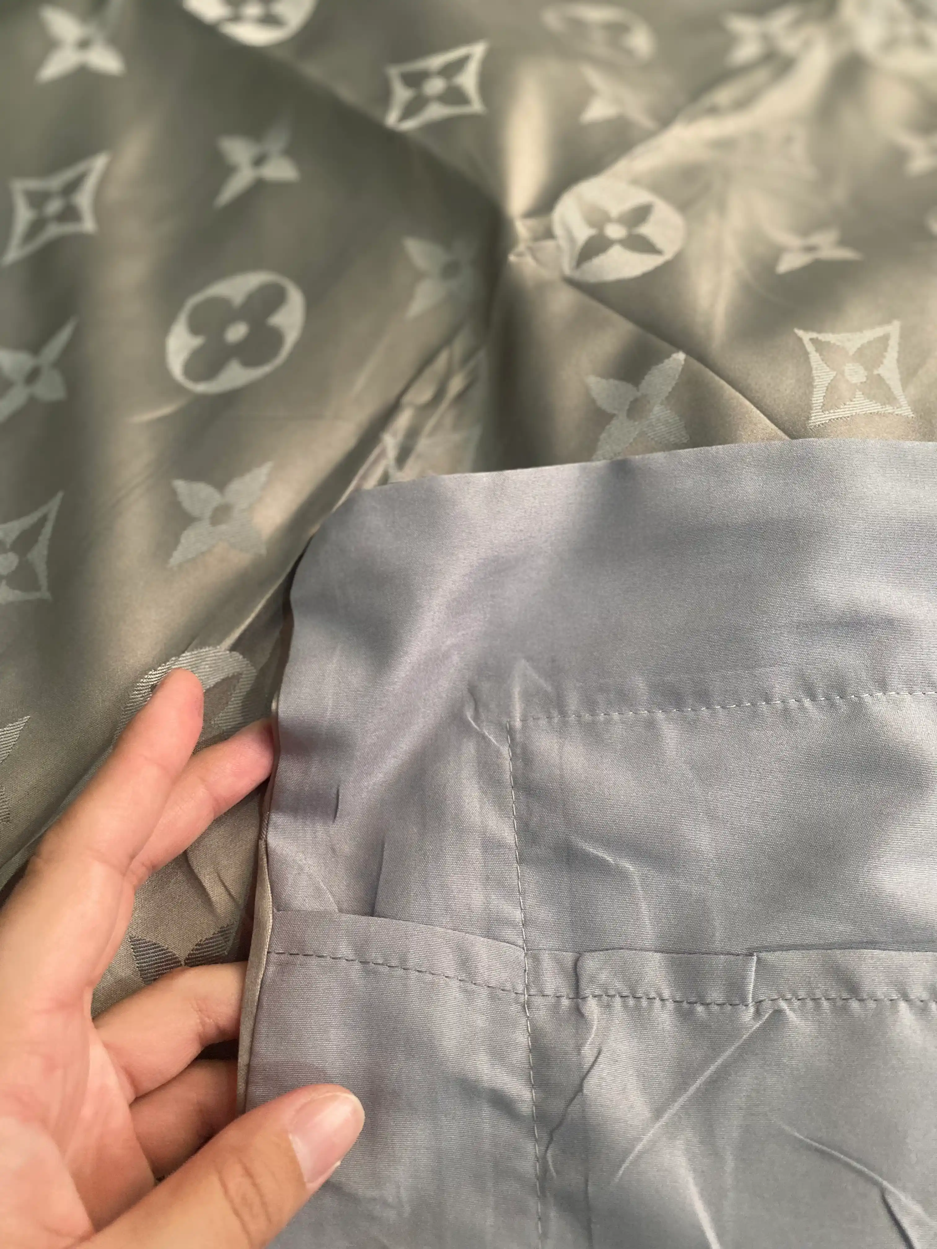Комплект постельного белья, узор Louis Vuitton, шелк и хлопок, двуспальная простыня