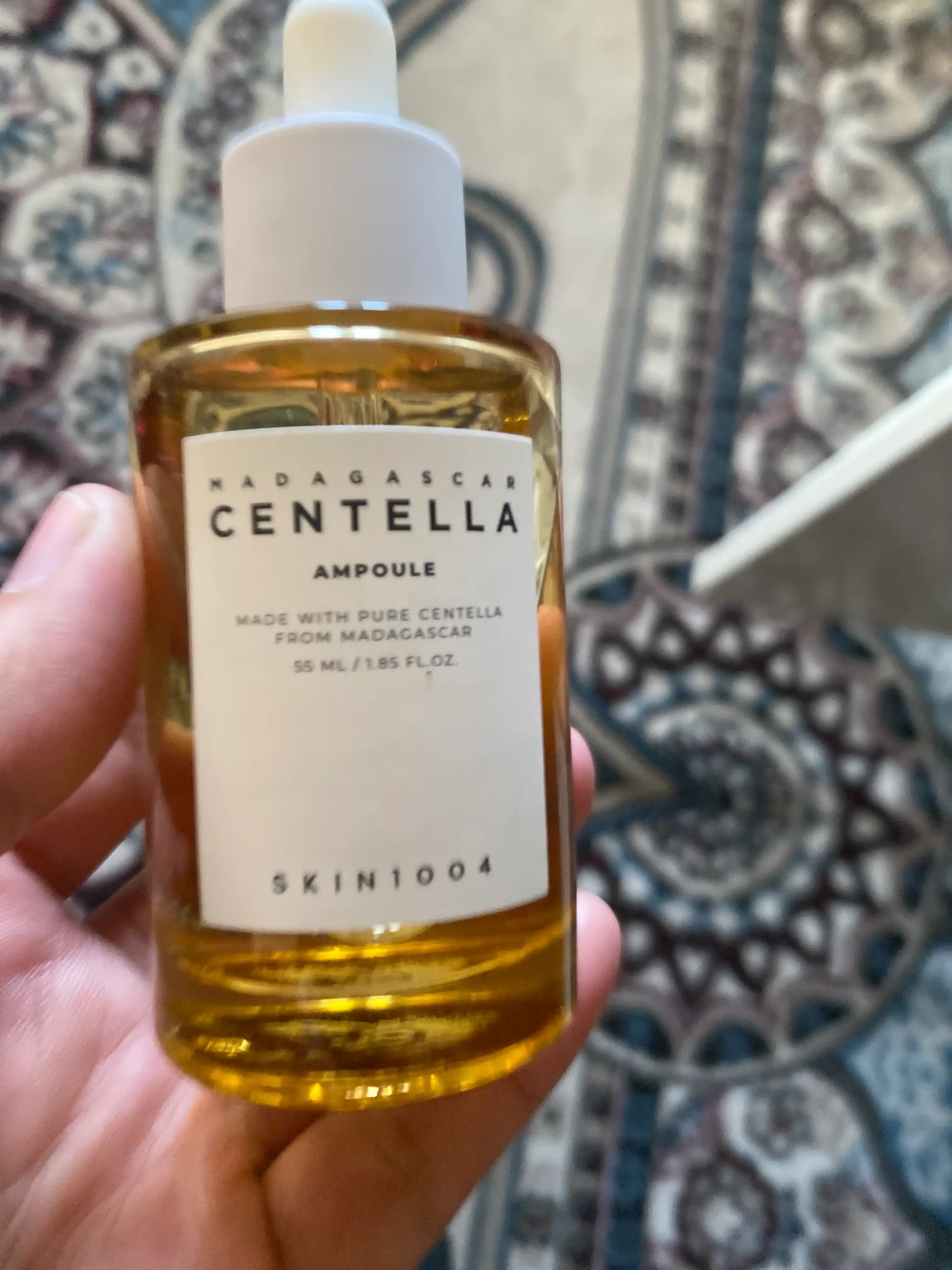 Tinchlantiruvchi ampulali zardob Madagascar Centella Ampoule Skin1004, sentella bilan, 55 ml