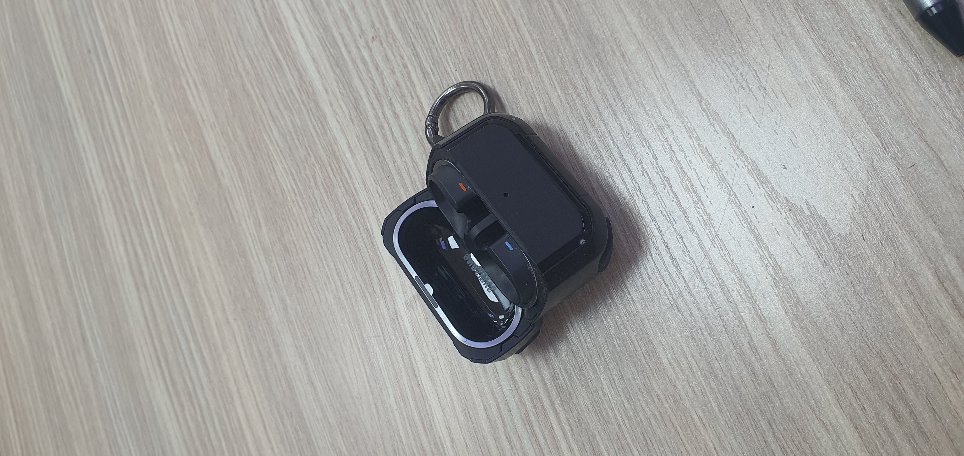 Samsung Galaxy Buds 3, 3 Pro, 3 Fe quloqchinlar g‘ilofi