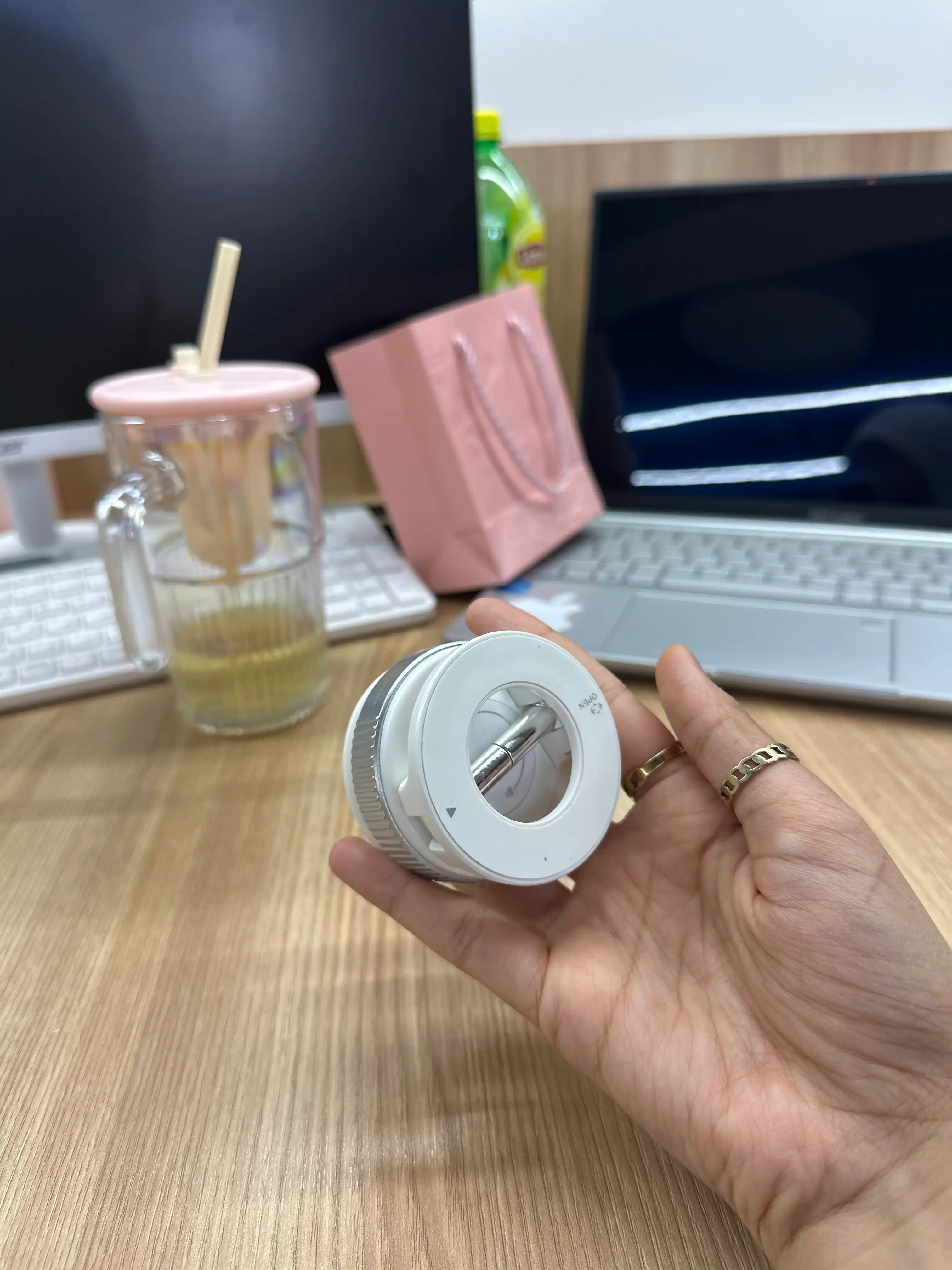 Magsafe telefoni uchun boshqariladigan vakuum so‘rg‘ich, magnitli telefon ushlagichi