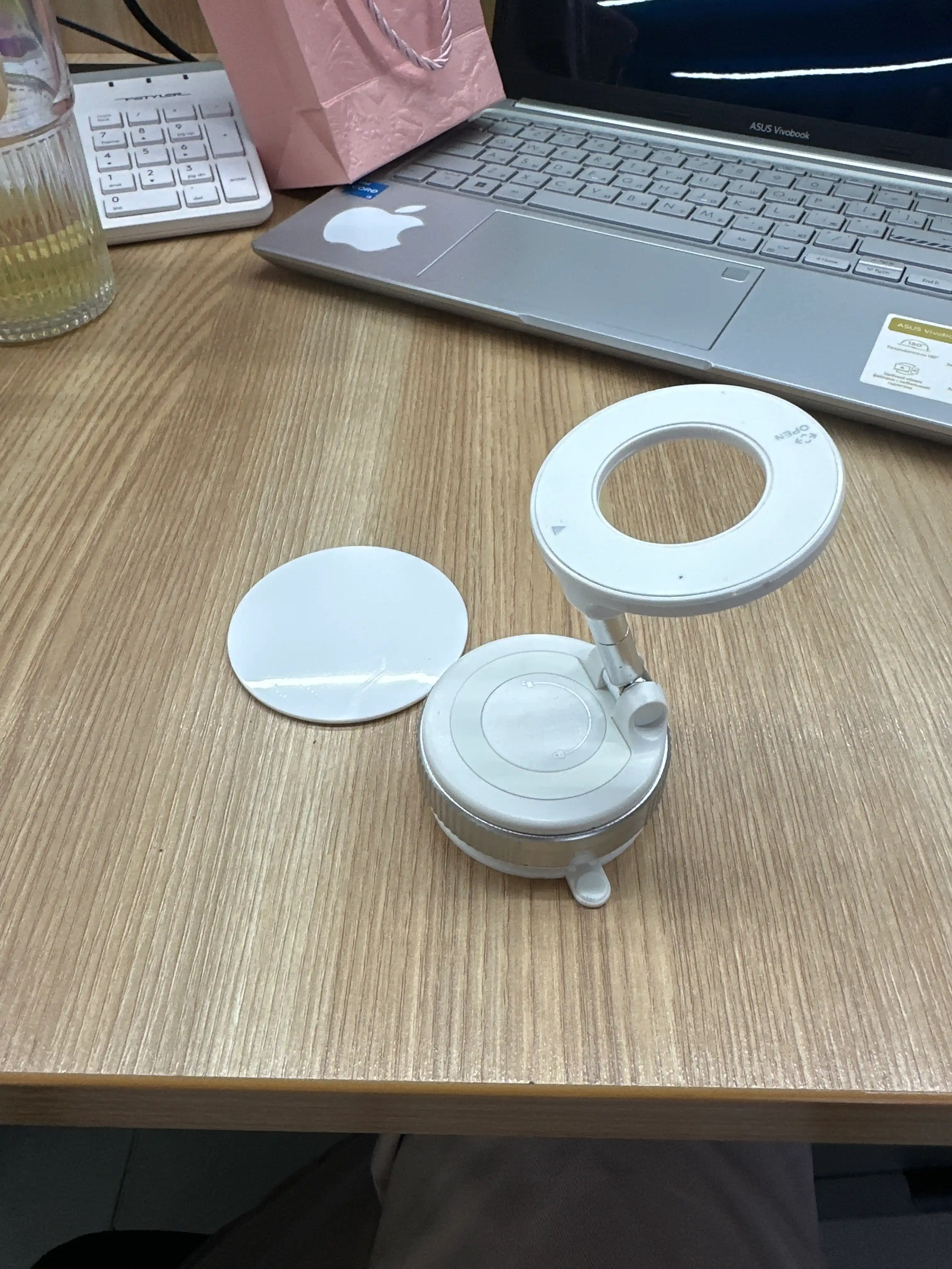 Magsafe telefoni uchun boshqariladigan vakuum so‘rg‘ich, magnitli telefon ushlagichi