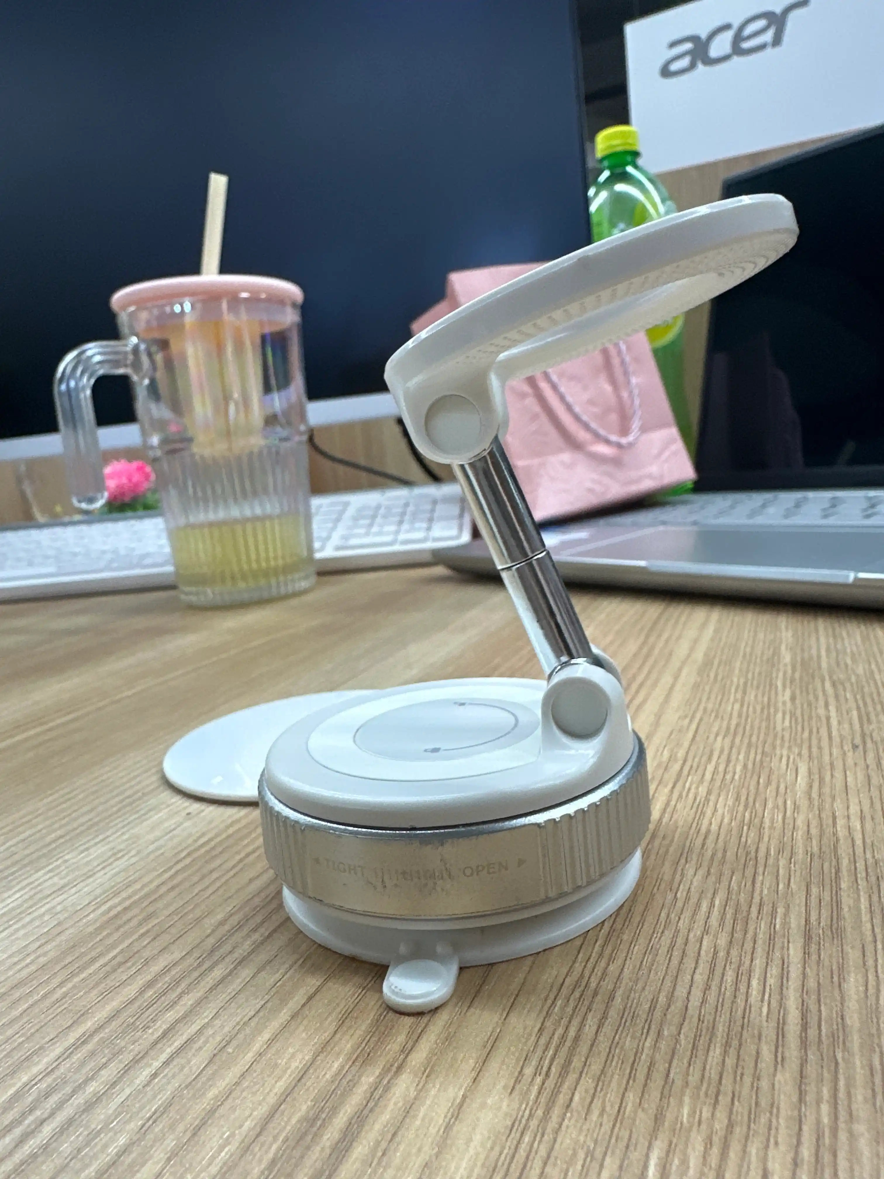 Magsafe telefoni uchun boshqariladigan vakuum so‘rg‘ich, magnitli telefon ushlagichi