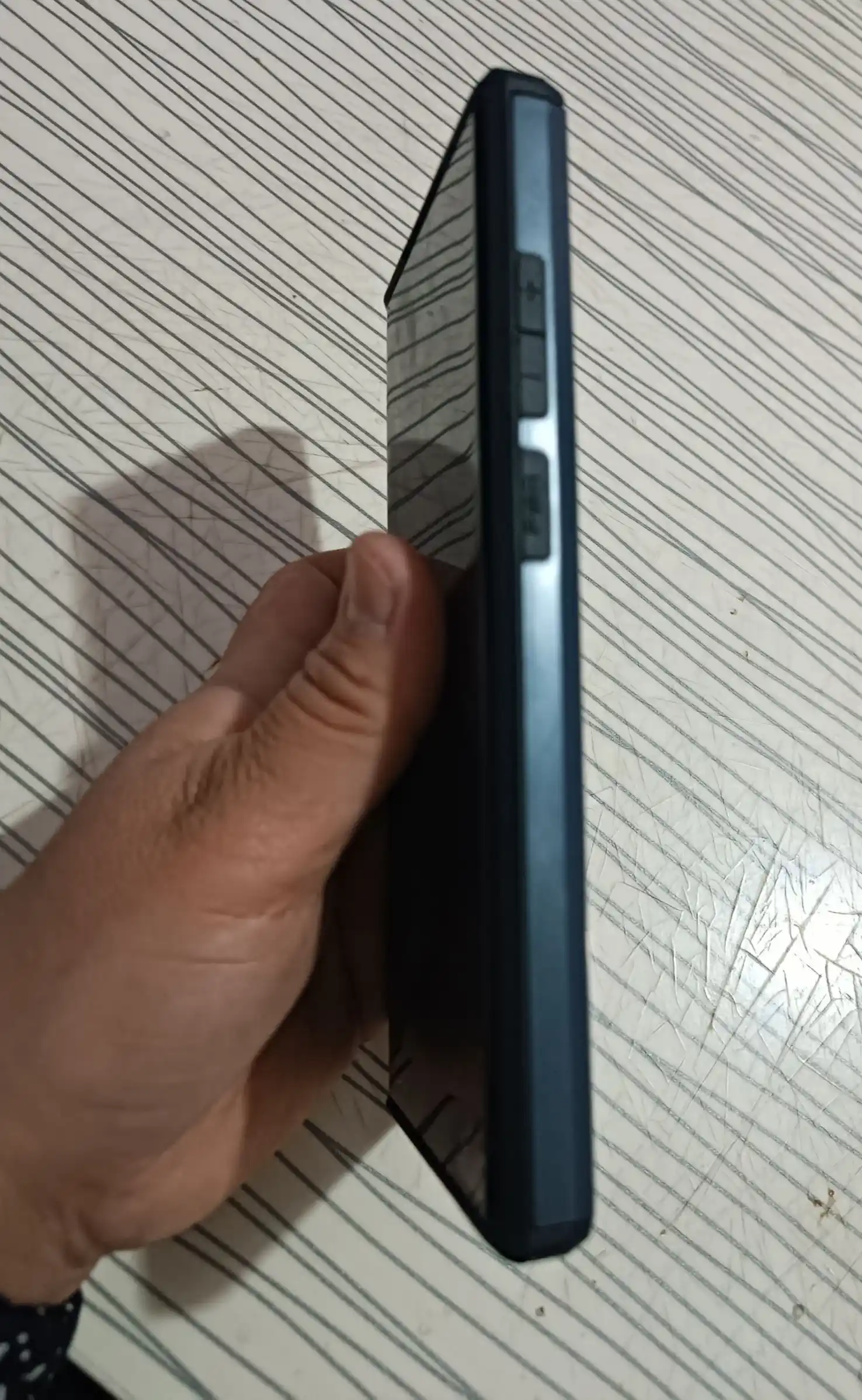 Samsung Galaxy S21–S26 Ultra: 2 qavatli himoya g‘ilof, karta uchun yashirin bo‘lim