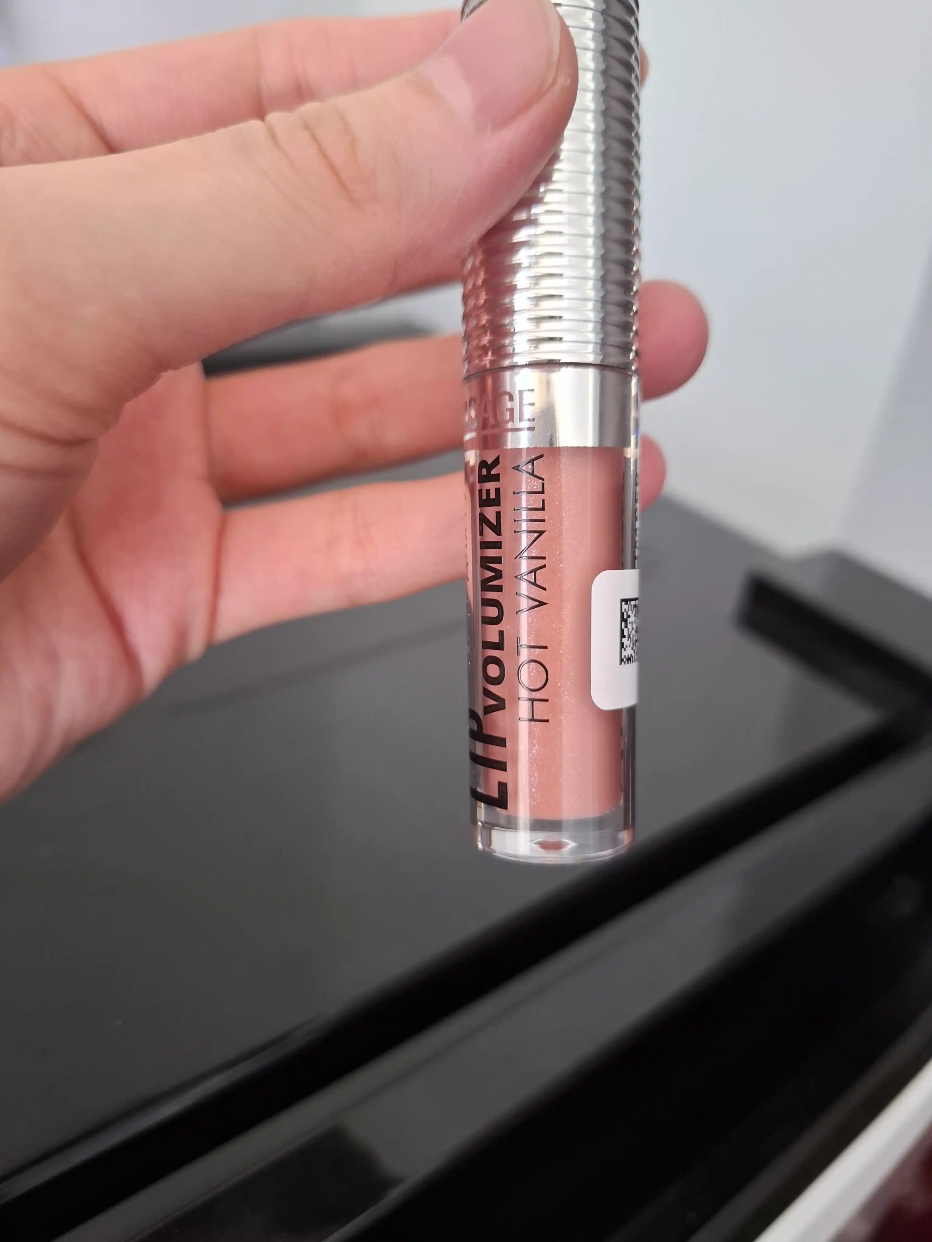 Плампер блеск для губ Luxvisage Hot Vanilla Lip Volumizer