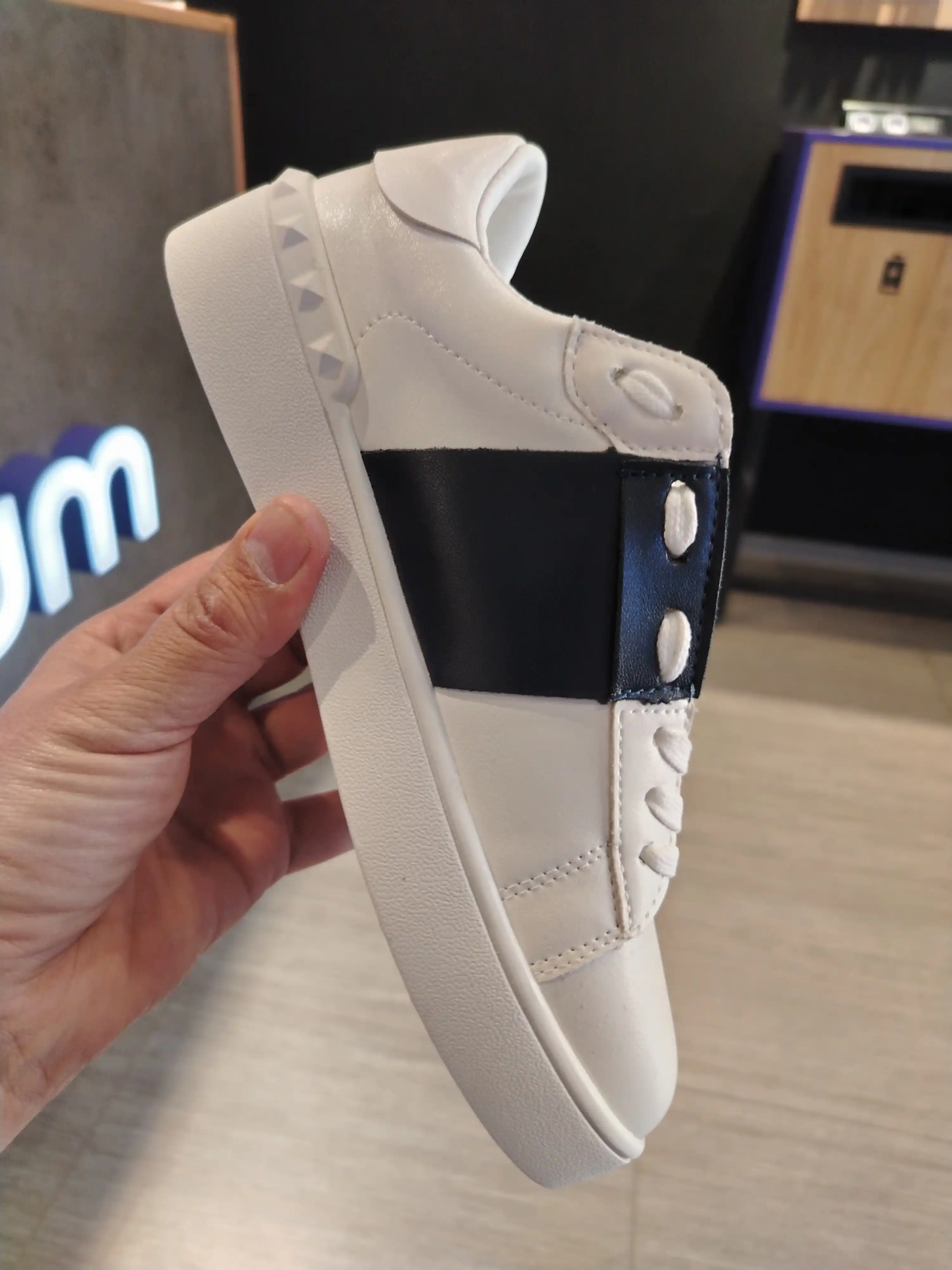 Женские кроссовки Valentino Garavani с коробкой и документами для зимы и весны 36-41