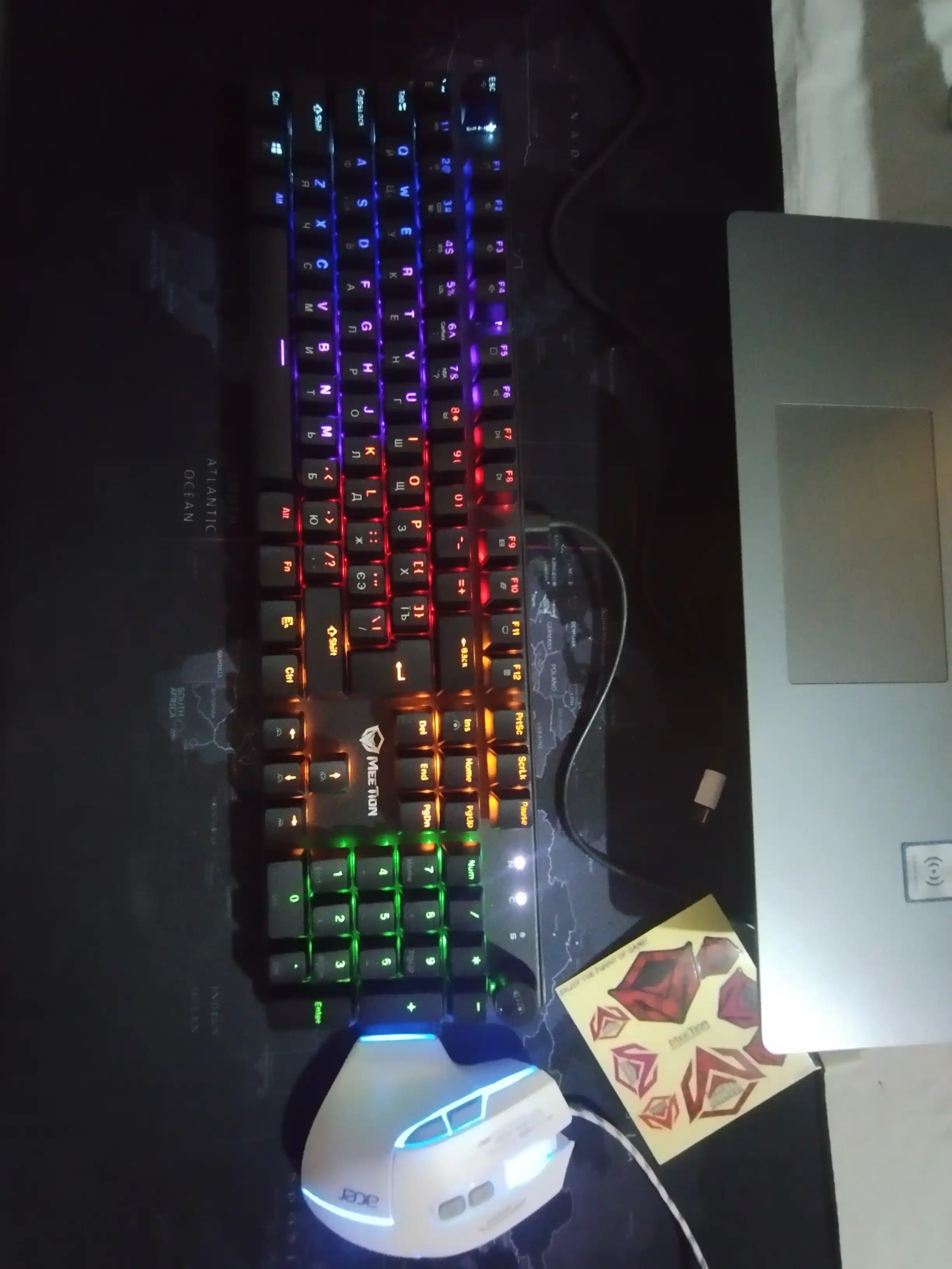 Mexanik  o'yin klaviaturasi MK009 Pro,MeeTion, 104 tugma, geymerlar uchun, RGB yoritgichli