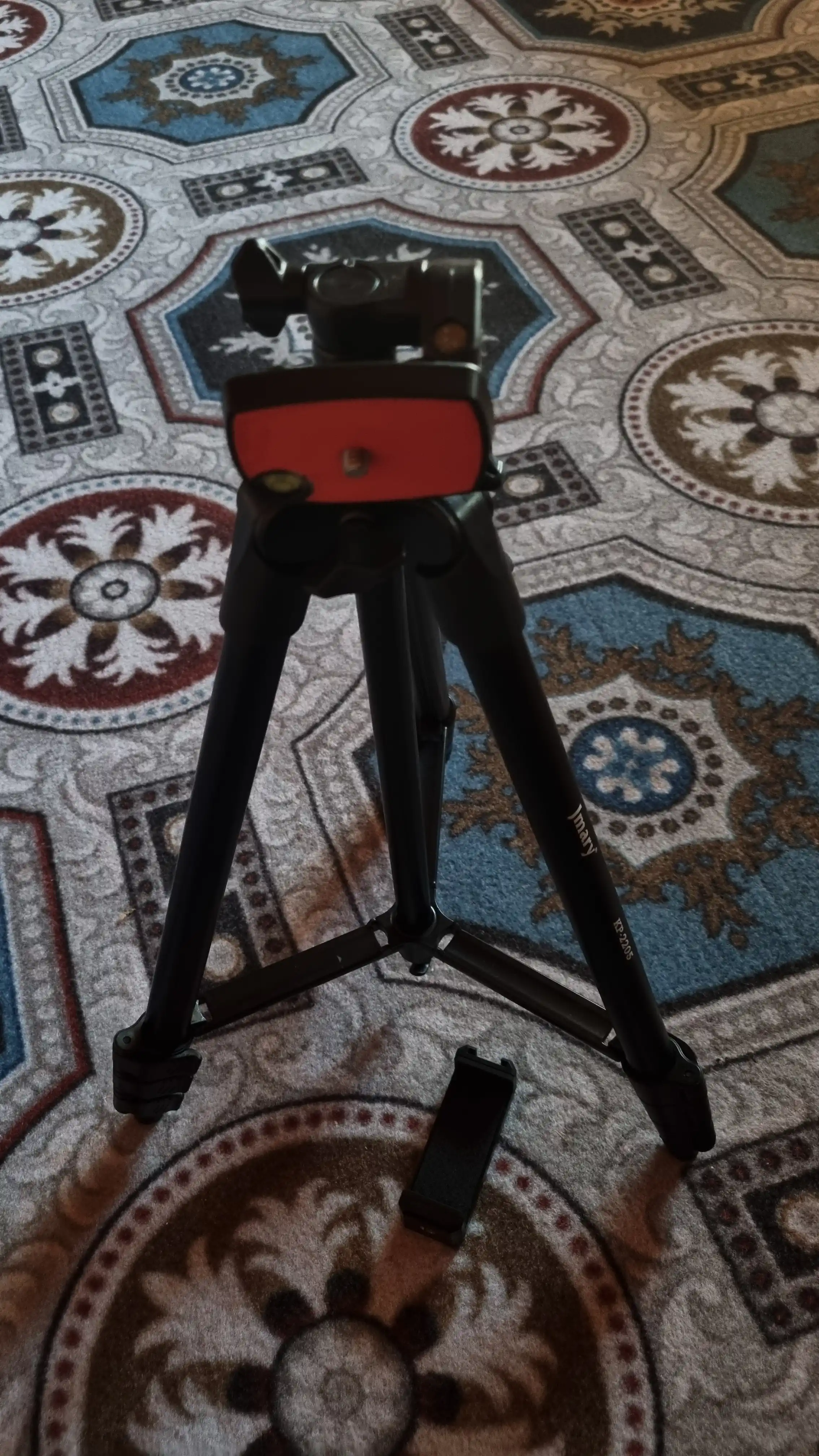 Штатив Jmary KP-2205 с держателем для фотоаппарата и телефона