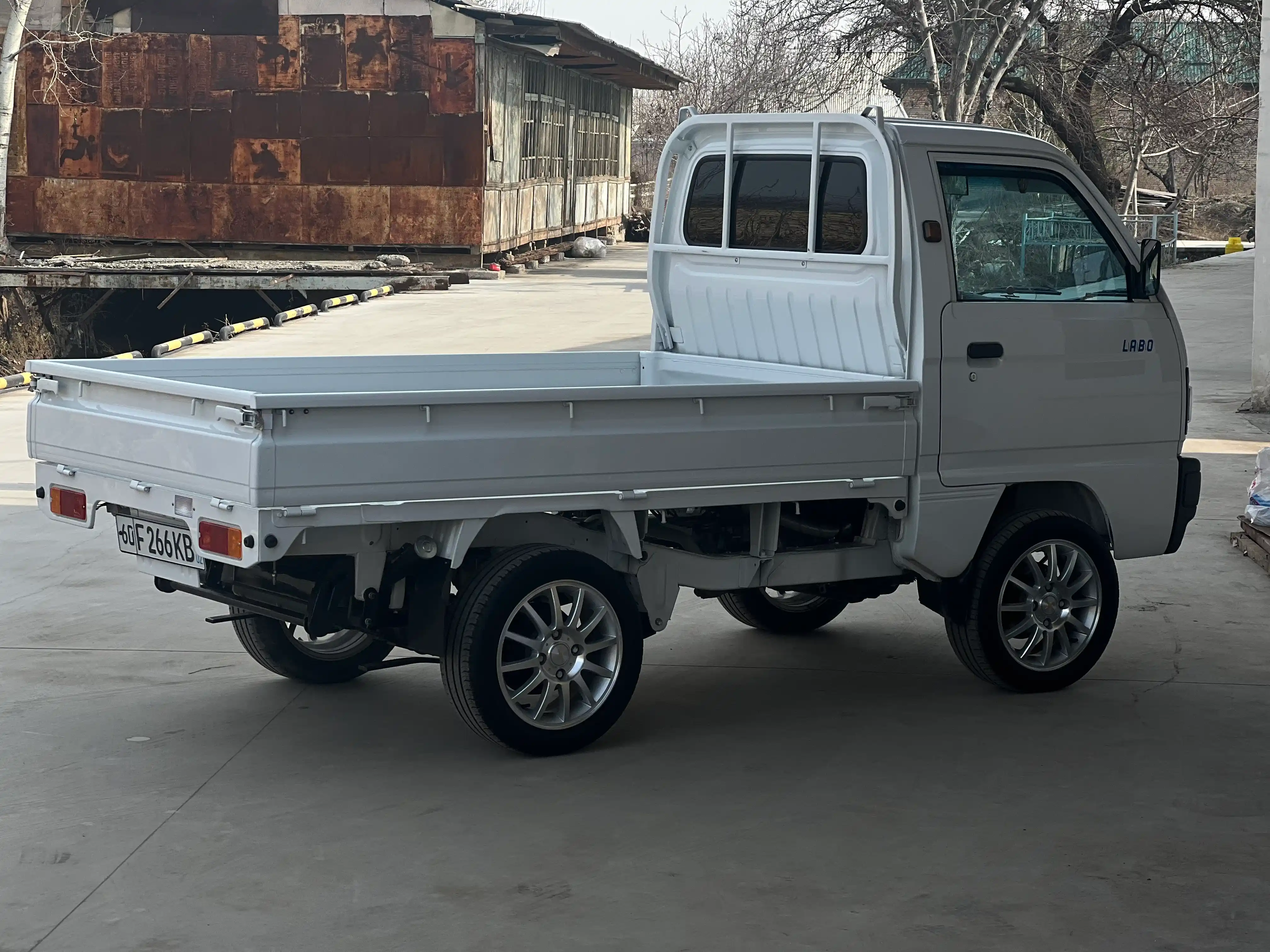 Комплект дисков OPTIRA GM R15 * 114.3, 4 шт, в подарок чернитель шин ABS