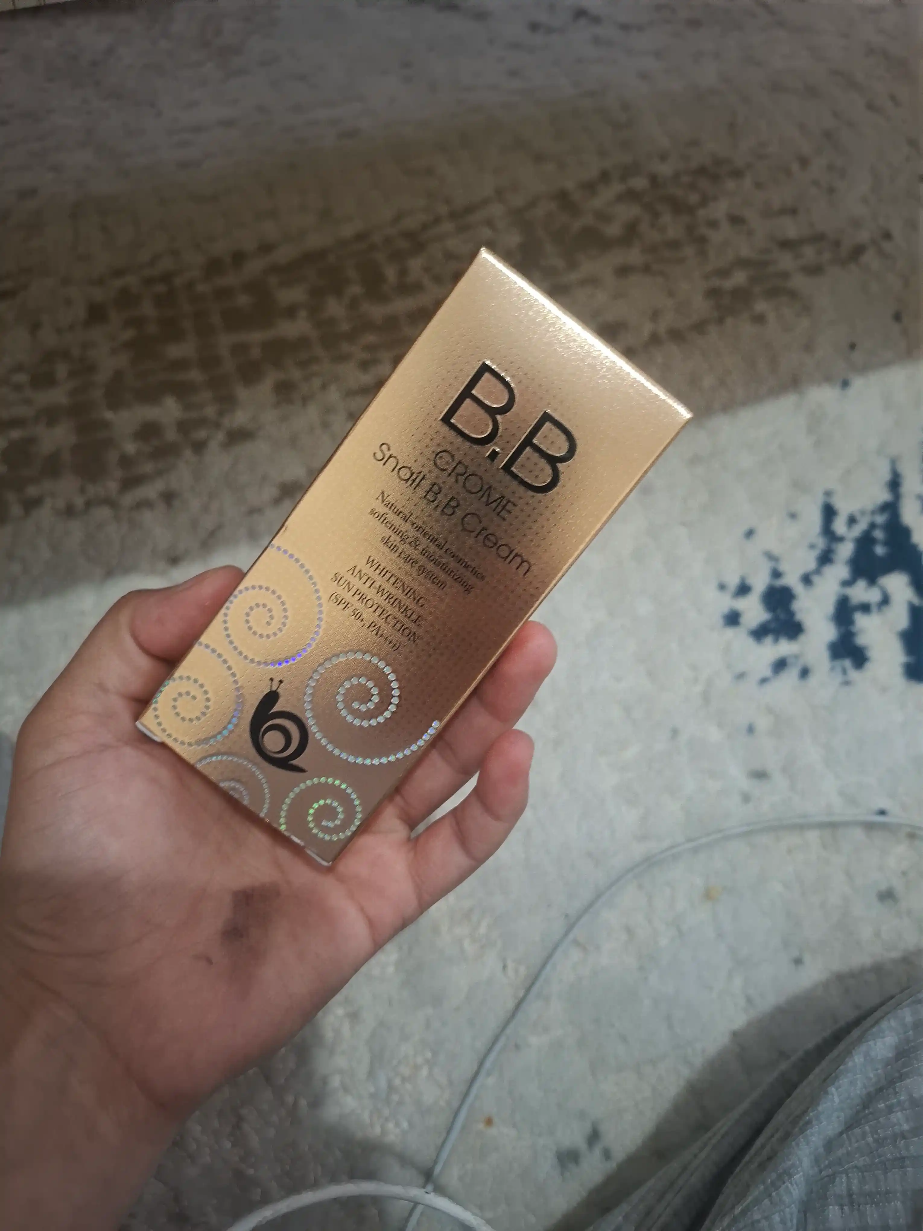 CROME SNAIL BB krem SPF 50, с муцином улитки, отбеливающий тональный крем