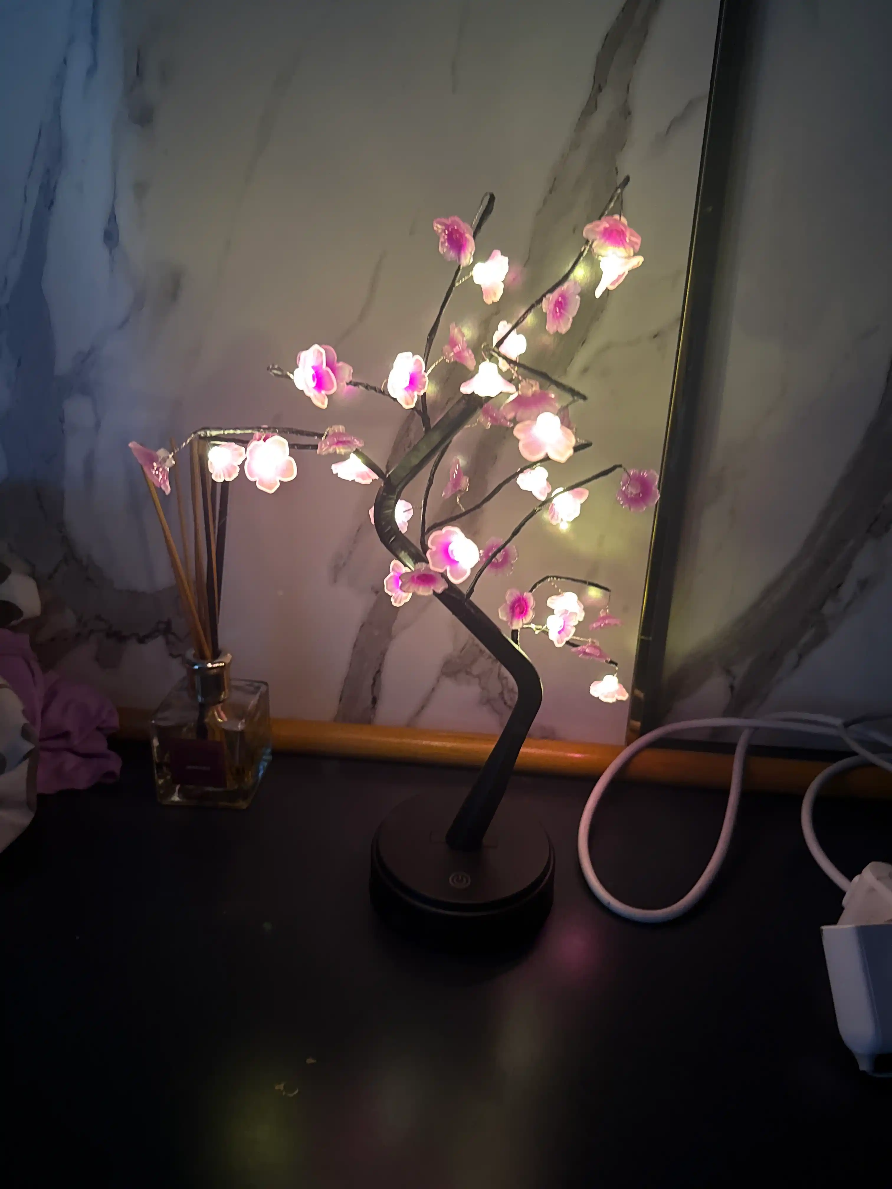 Sakura gullari bilan Bonsay chiroq, LED tungi lampa