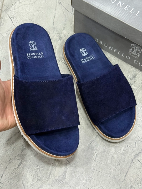 Brunello Cucinelli erkaklar shippaklari, yengil va qulay