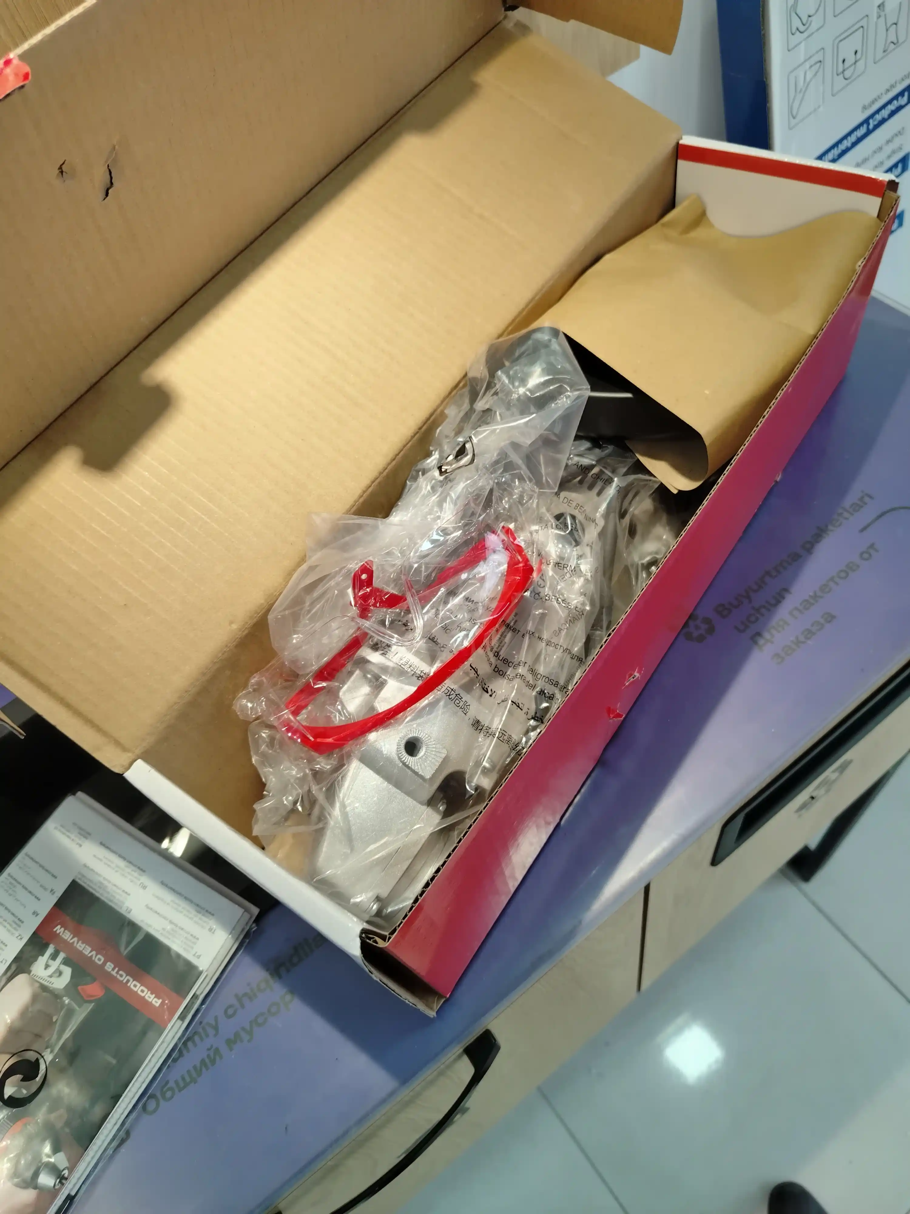 Болгарка CROWN CT13034, 1300W, 180 мм