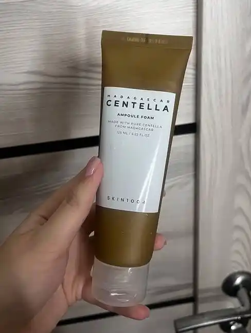 Skin1004 Madagaskar Centella Ampoule yuvinish uchun ko'pik, tozalash yuz penka