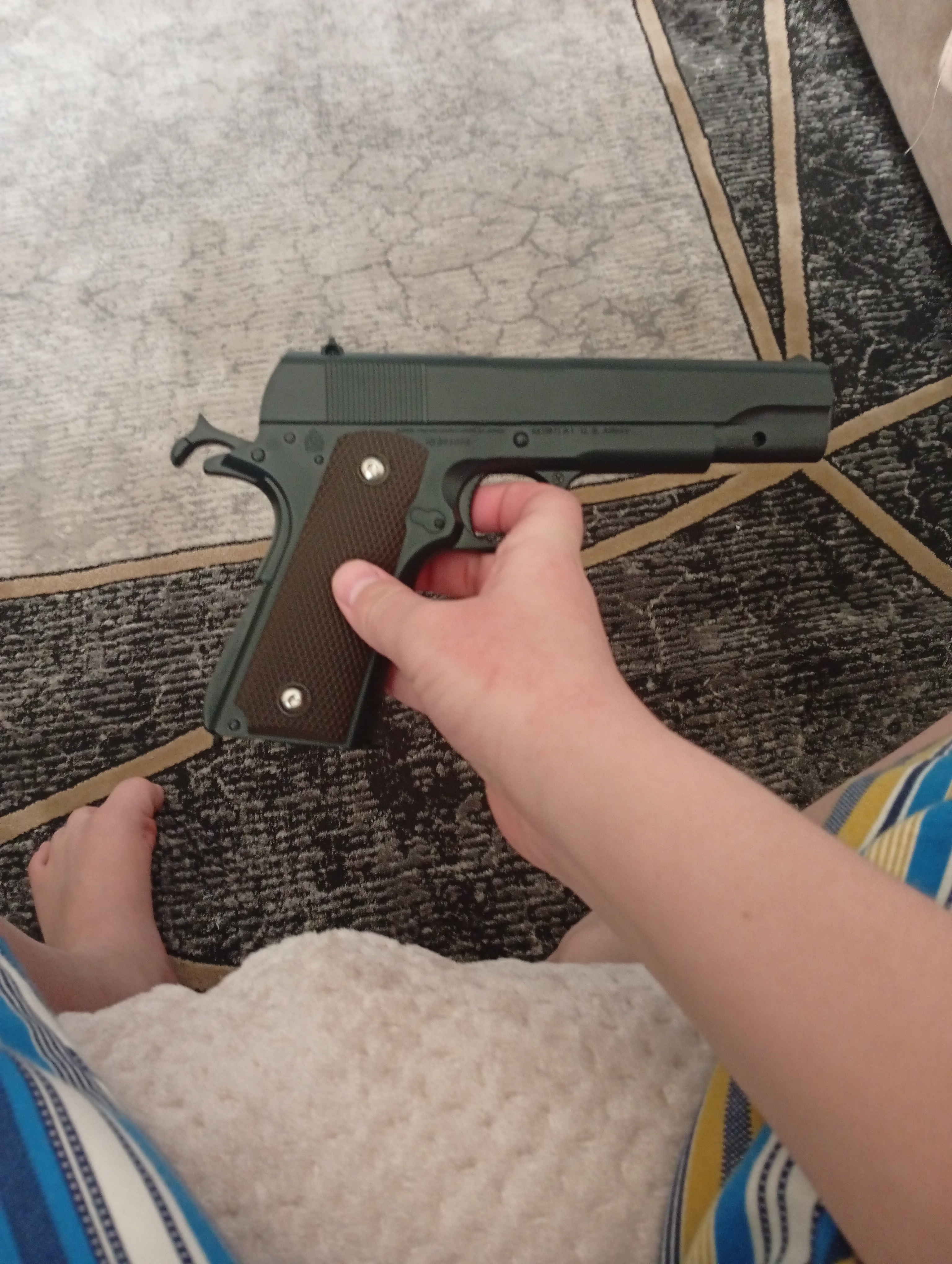 Temir pistolet, o'yinchoq pnevmatik qurol, metal pistolet, Glock bolalar uchun oyinchoqlar
