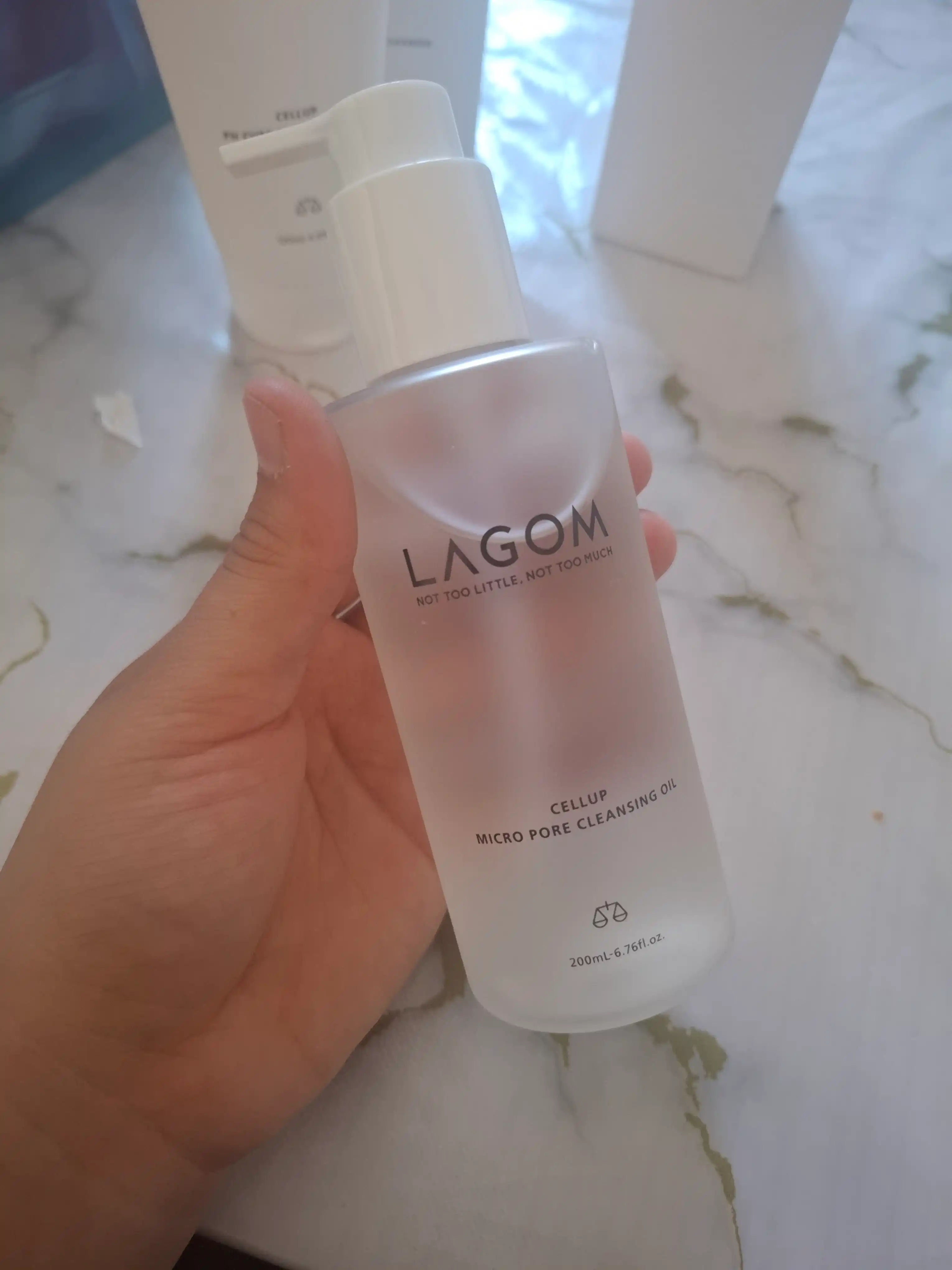 Гидрофильное масло для глубокого очищения пор Lagom Cellup Micro Pore Cleansing Oil