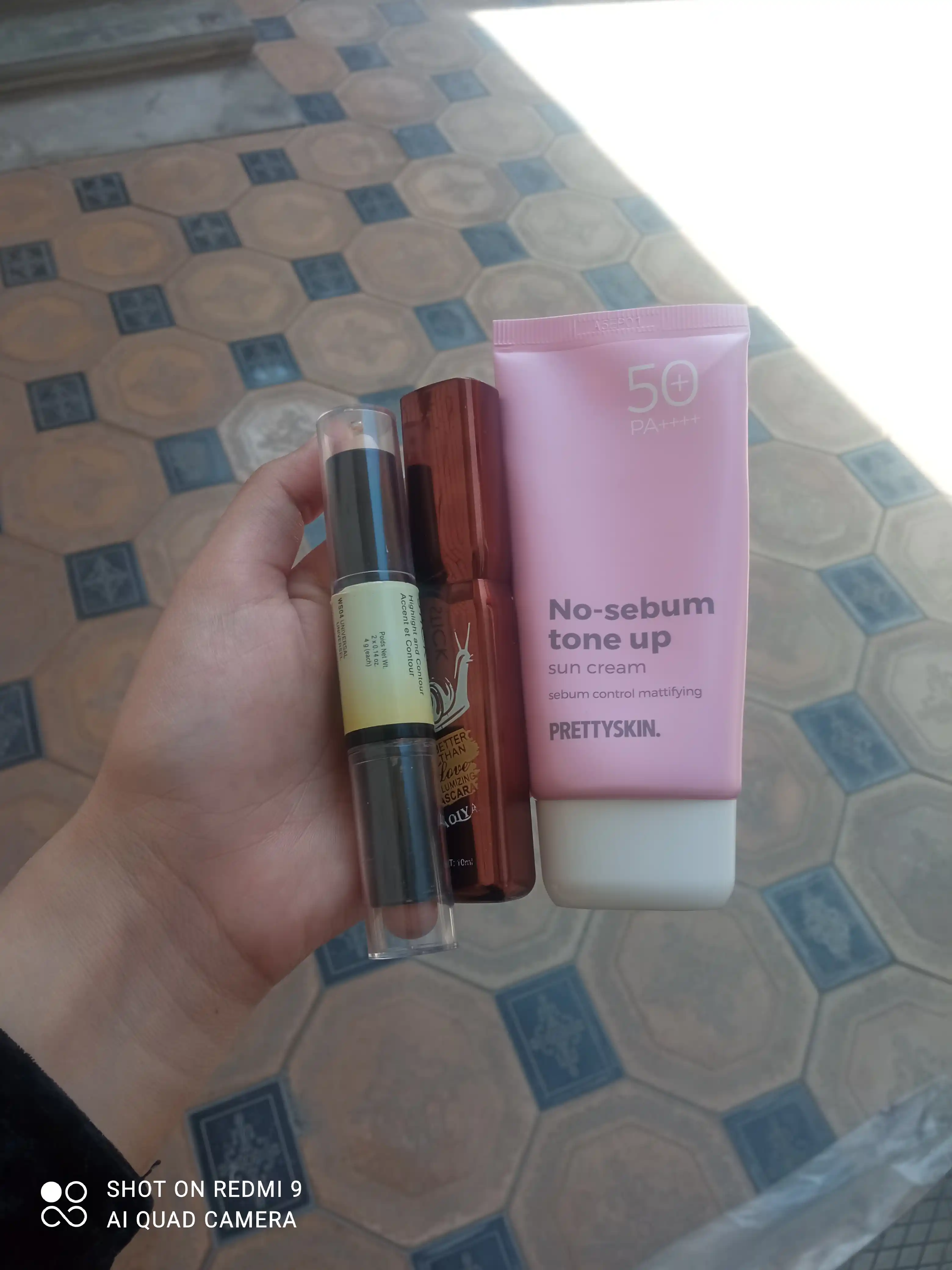 Quyoshdan himoya qiluvchi, namlovchi krem Pretty skin SPF 50+ PA++++, 70 ml