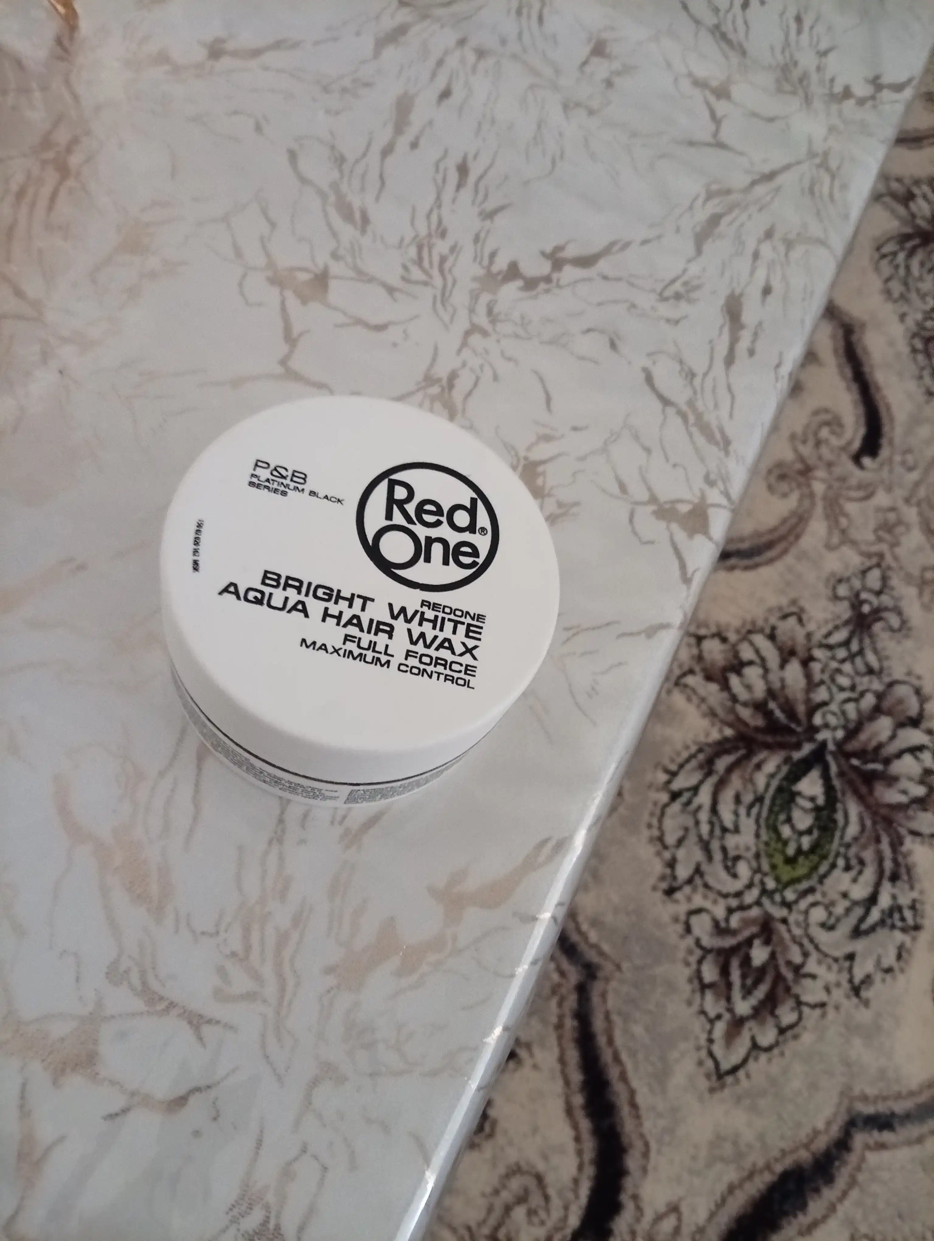 Barcha turdagi sochlar uchun RedOne Aqua gel-mum, mega fiksatsiya, 150 ml