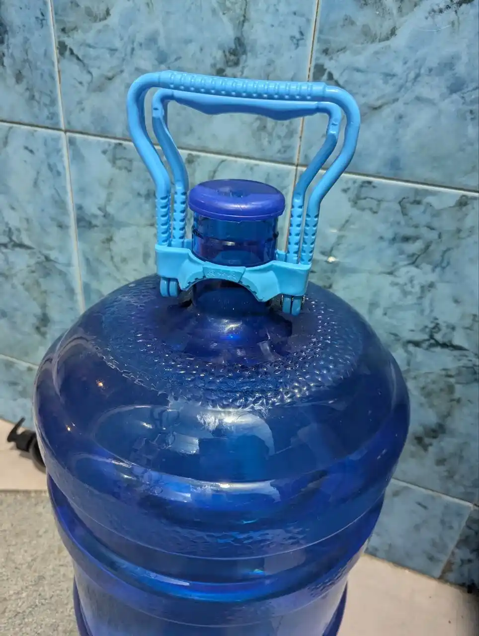 Ручка для переноса бутылки с водой в кулер, держатель для баклажки с помпой для переносит