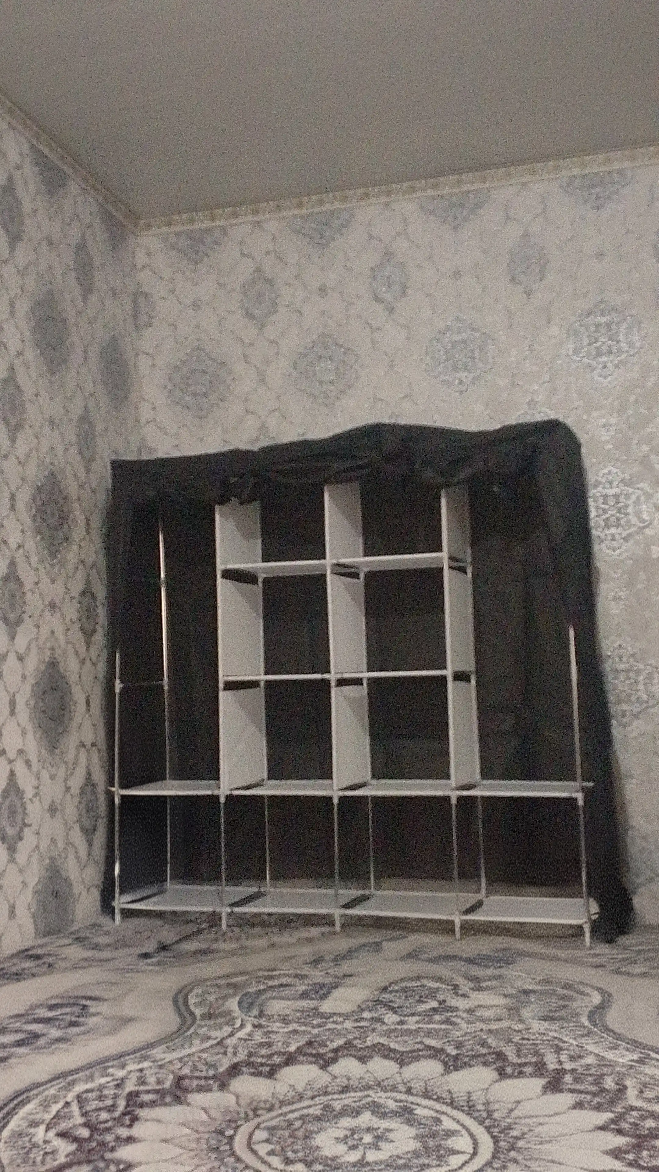 Kiyim-kechak va poyabzal uchun mo‘ljallangan, 130 x 45 x 170 sm o‘lchamli, yig‘ma organayzerli mato shkaf