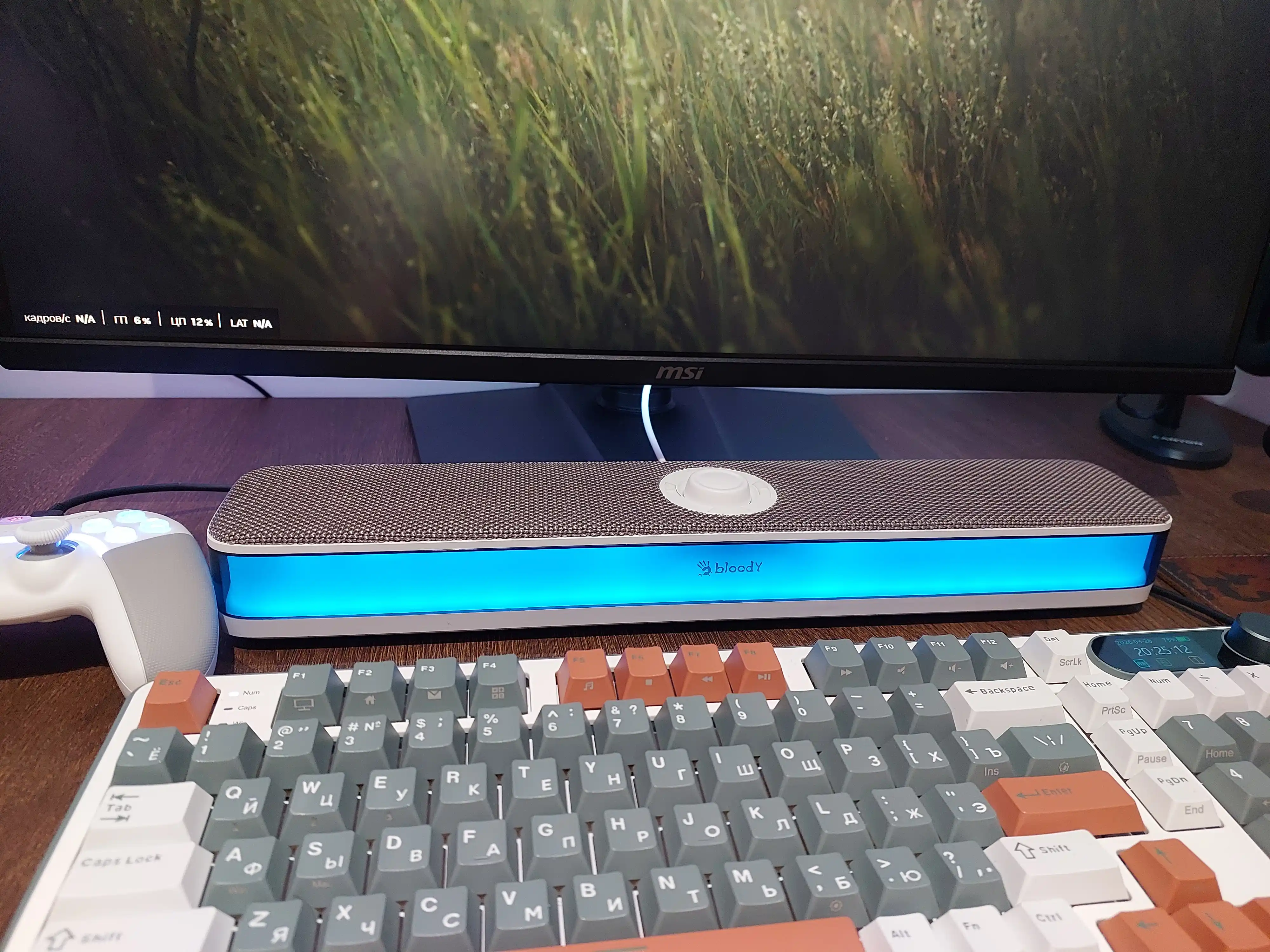 Simsiz blutuz kalonka Bloody S10 RGB 10 Vt, oq rang