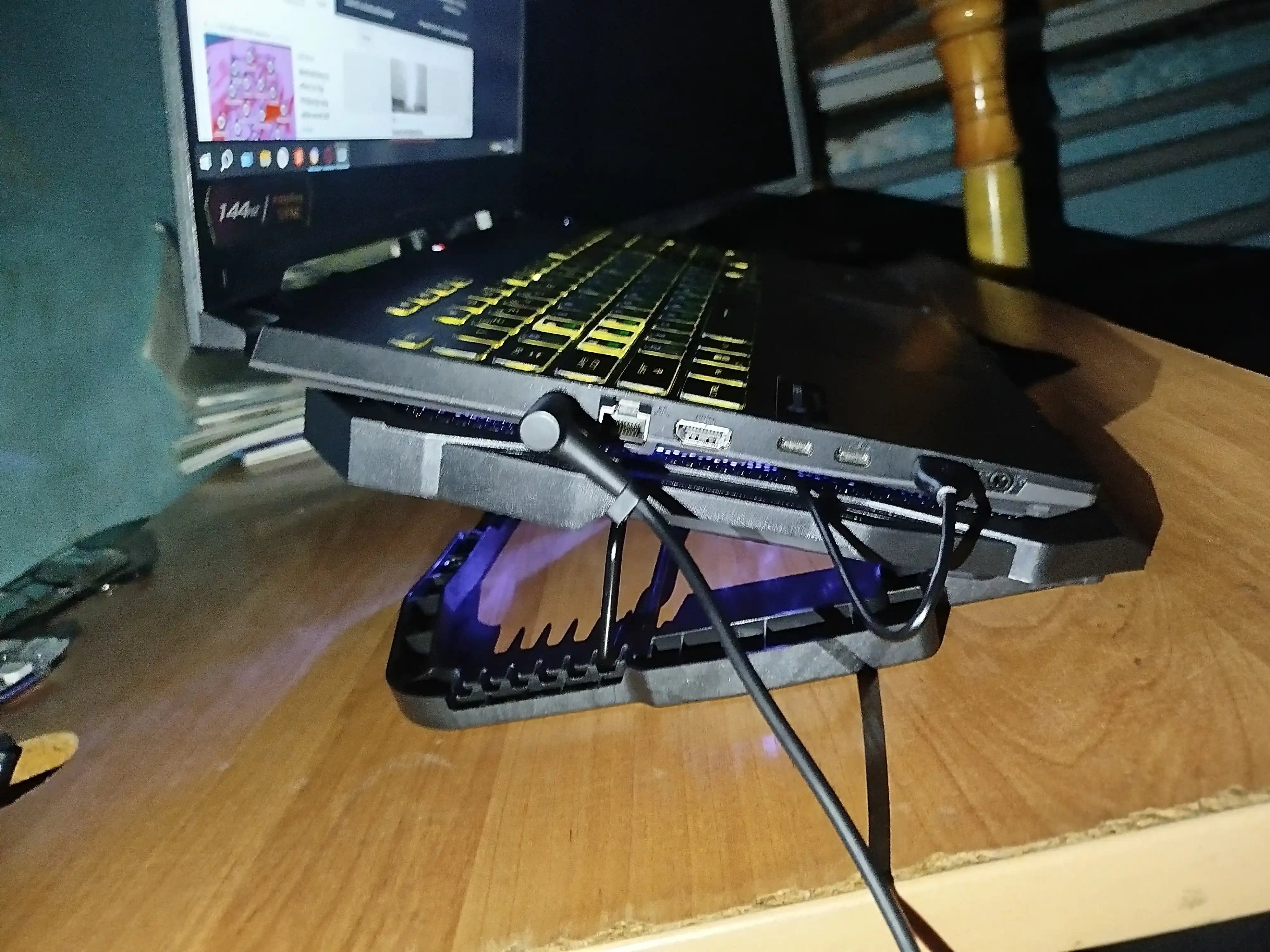 Подставка для ноутбука с охлаждением, 4 вентилятора, USB, LED, регулируемый угол, 18