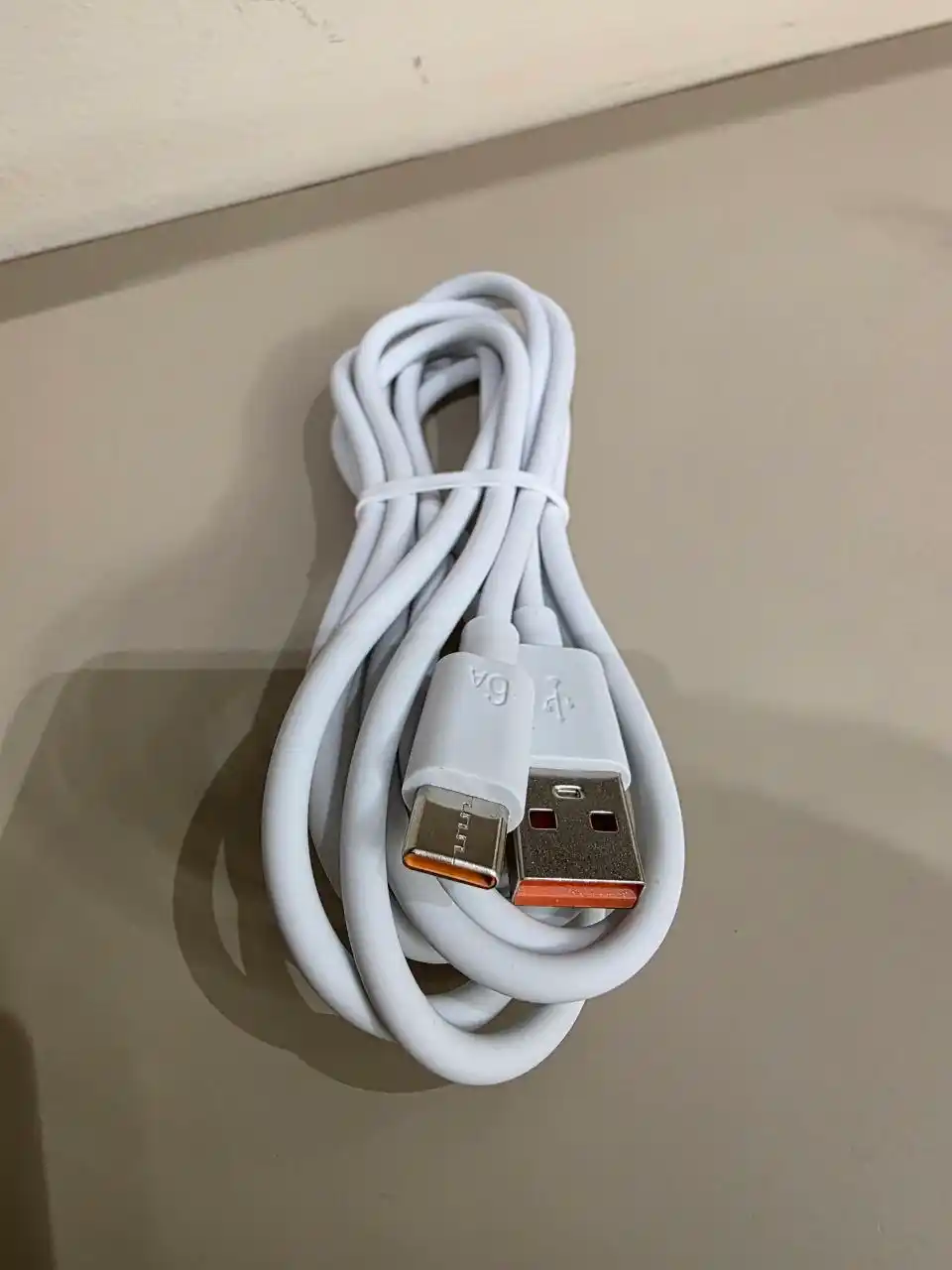 USB Type-C 3.0 kabeli, 6A, mustahkam, tez zaryadlash va ma’lumot uzatish uchun