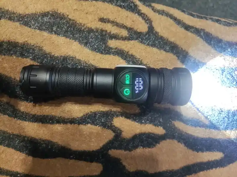 Qo‘l fonar LED, 5 rejim, PowerBank funksiyasi bilan