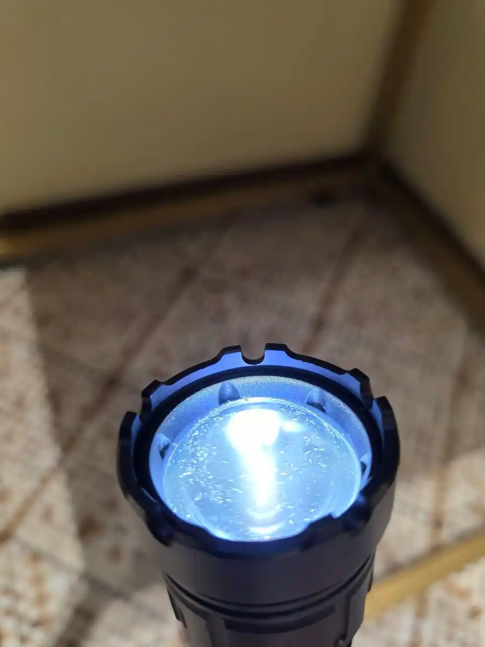 Qo'l chirog'i, 18650 akkumulyator va bilaguzuk bilan, 7 rejim, PowerBank va magnit bilan