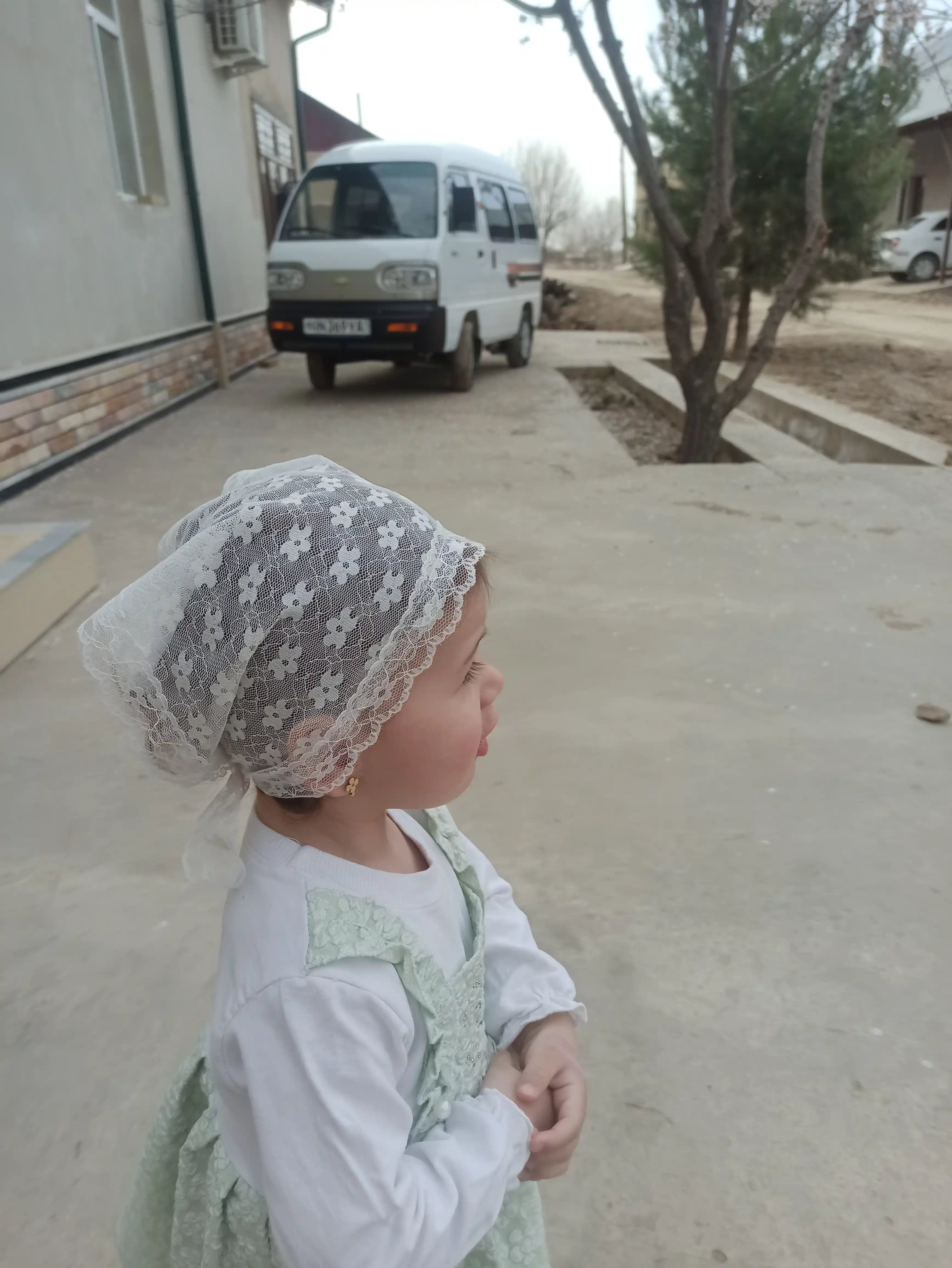 Ro'mol kosinka, to'rli, to'qilgan