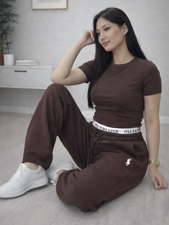 Dvoyka, futbolka shim, ayollar uchun