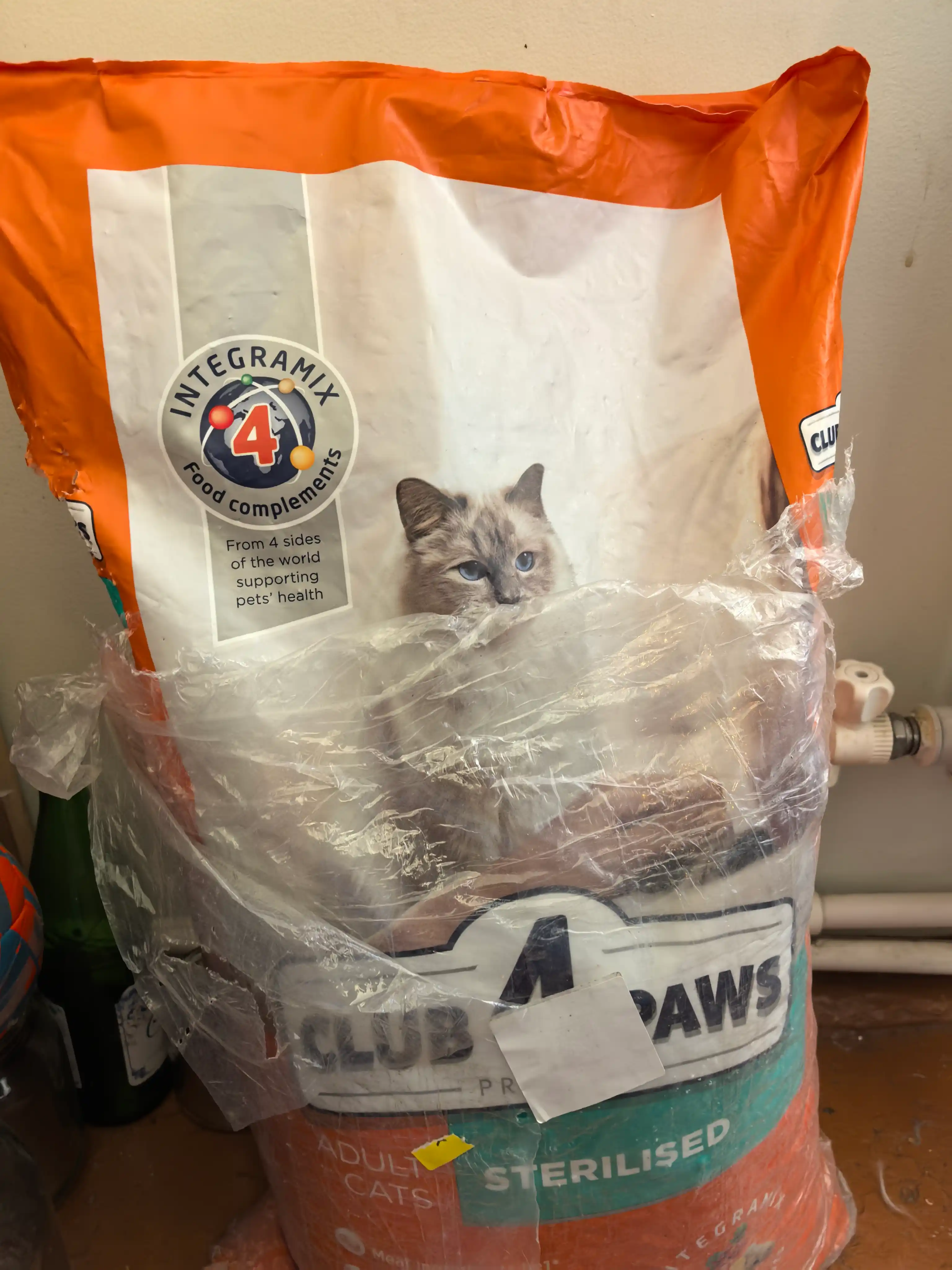 Club 4 Paws sterilizatsiya qilingan mushuklar uchun quruq yem, 14 kg