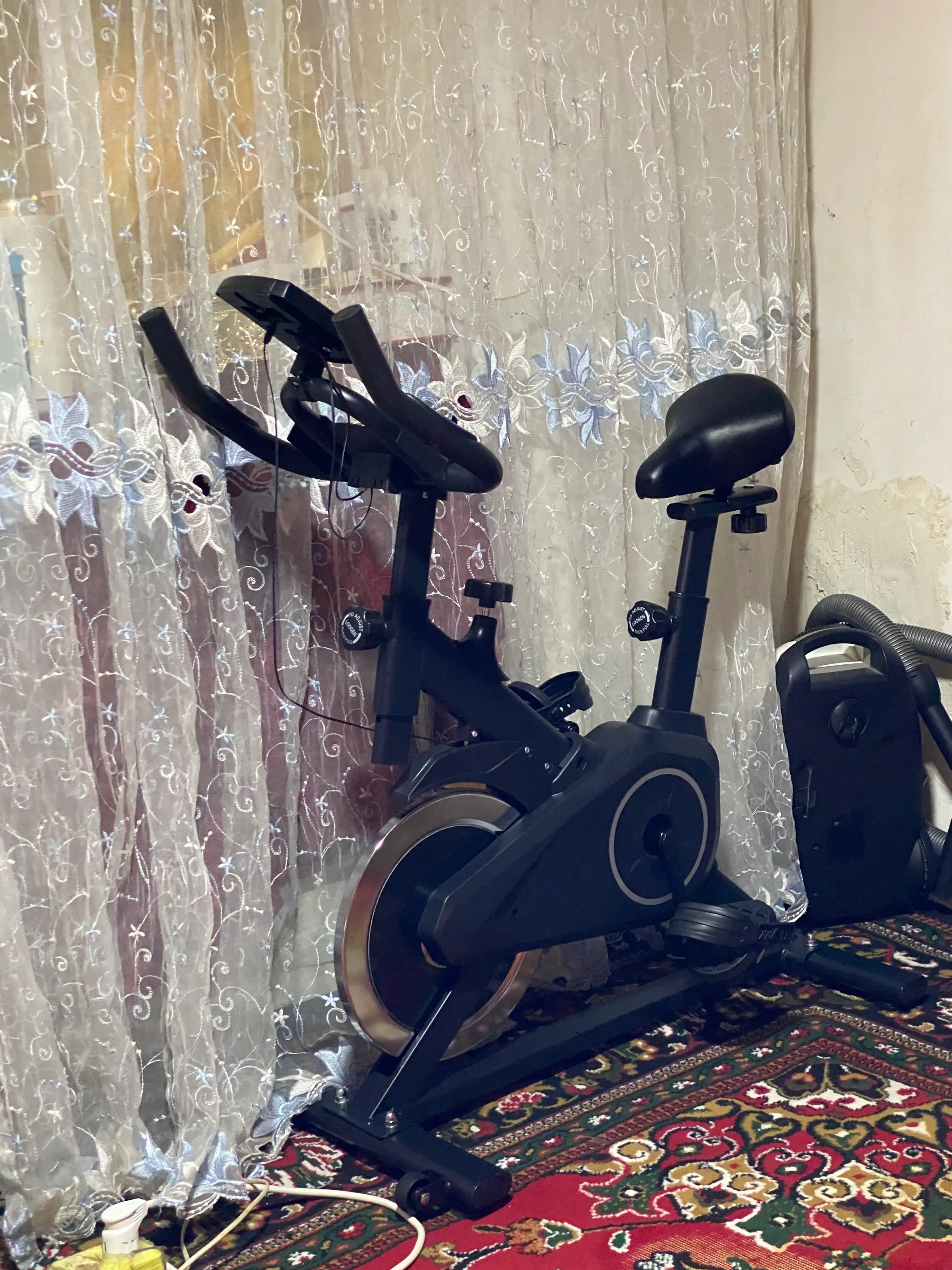 Uy va zal uchun velotrenajyor, mini, ixcham ES-01, 120 kg