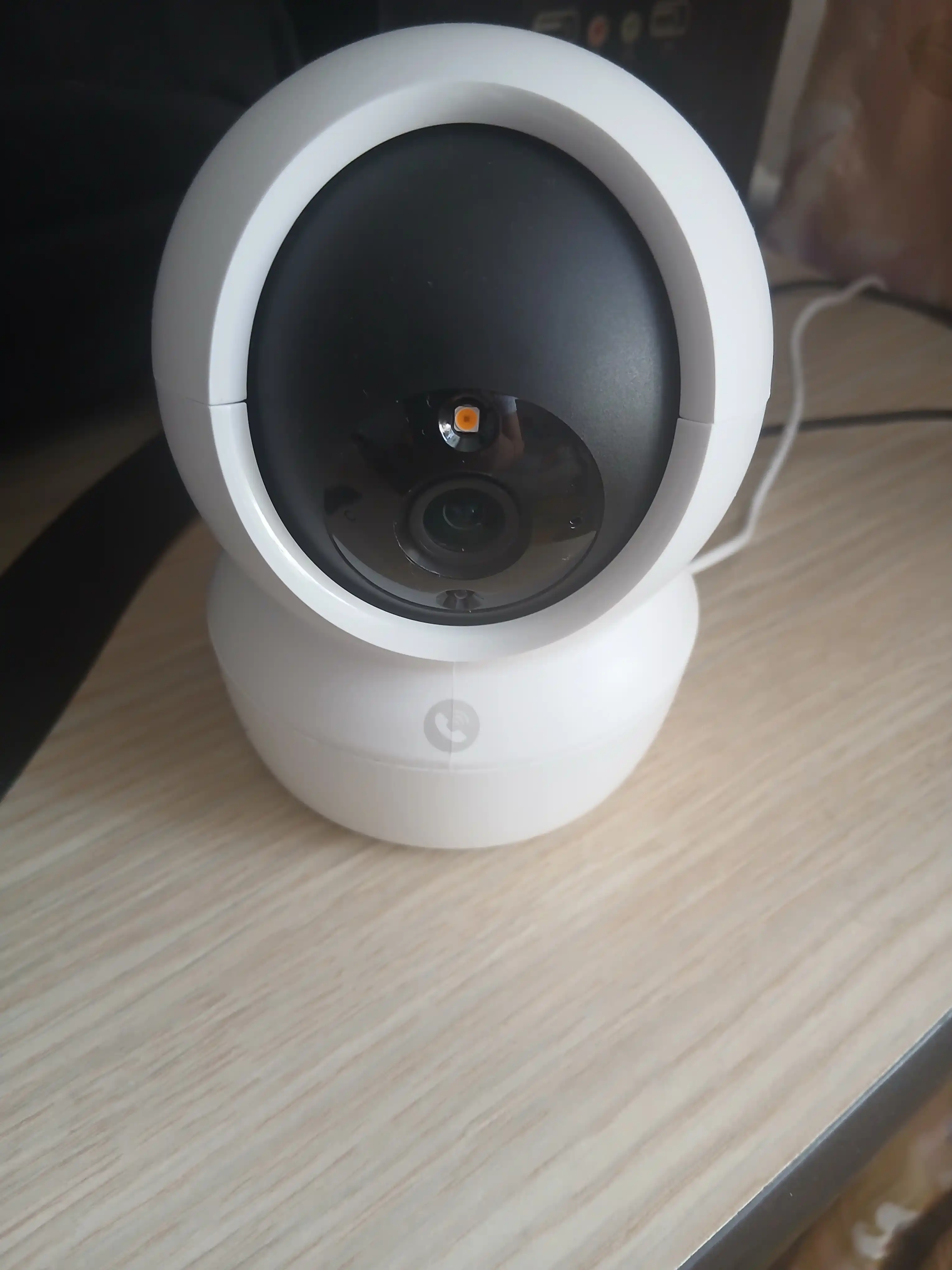 EZVIZ H6c Pro HD 1080P (2mp)WIFI камера с поворотом на 360°, двухсторонняя аудиосвязь