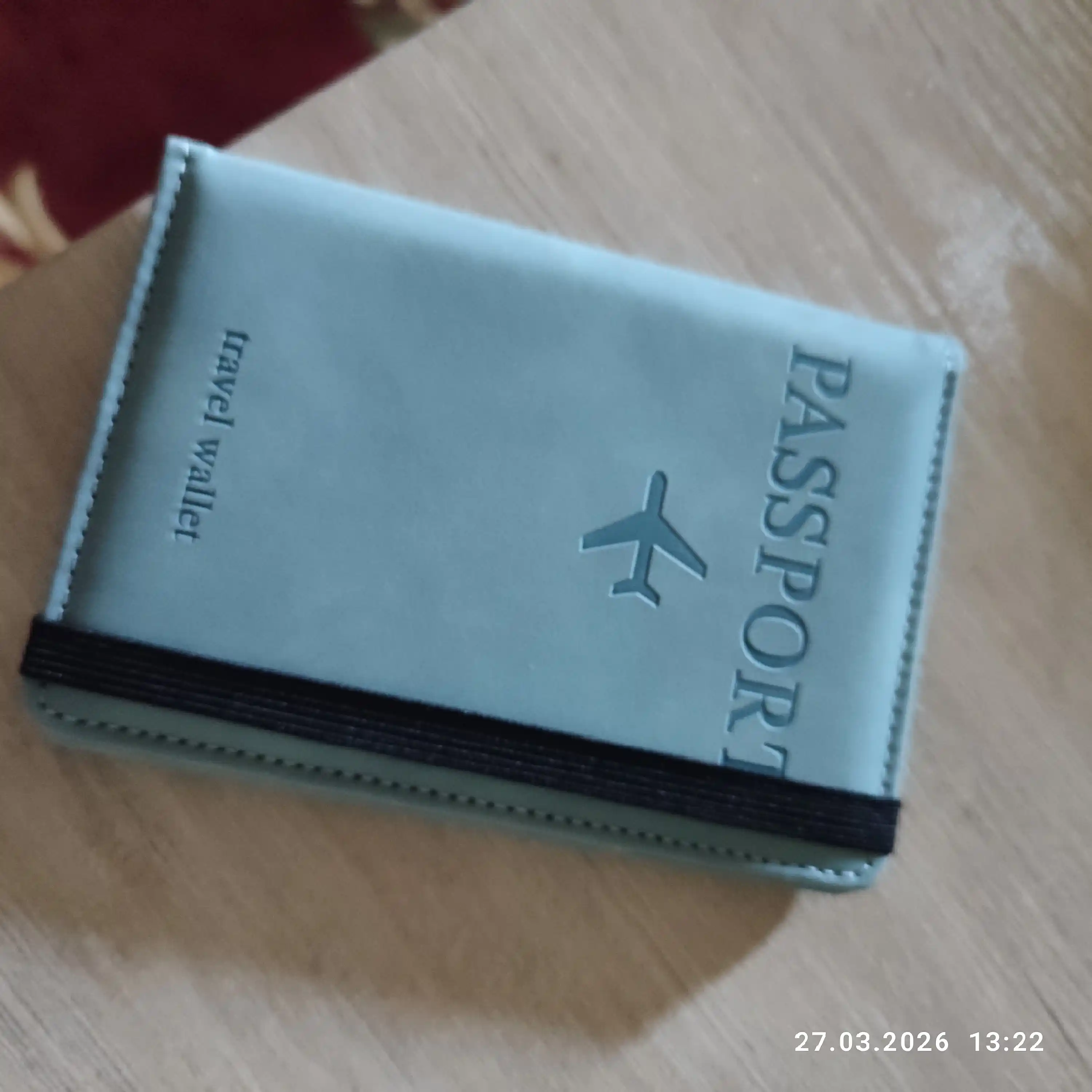 Passport va avtodokumentlar uchun g‘ilof Travel Wallet — kartalar uchun 9 bo‘limli