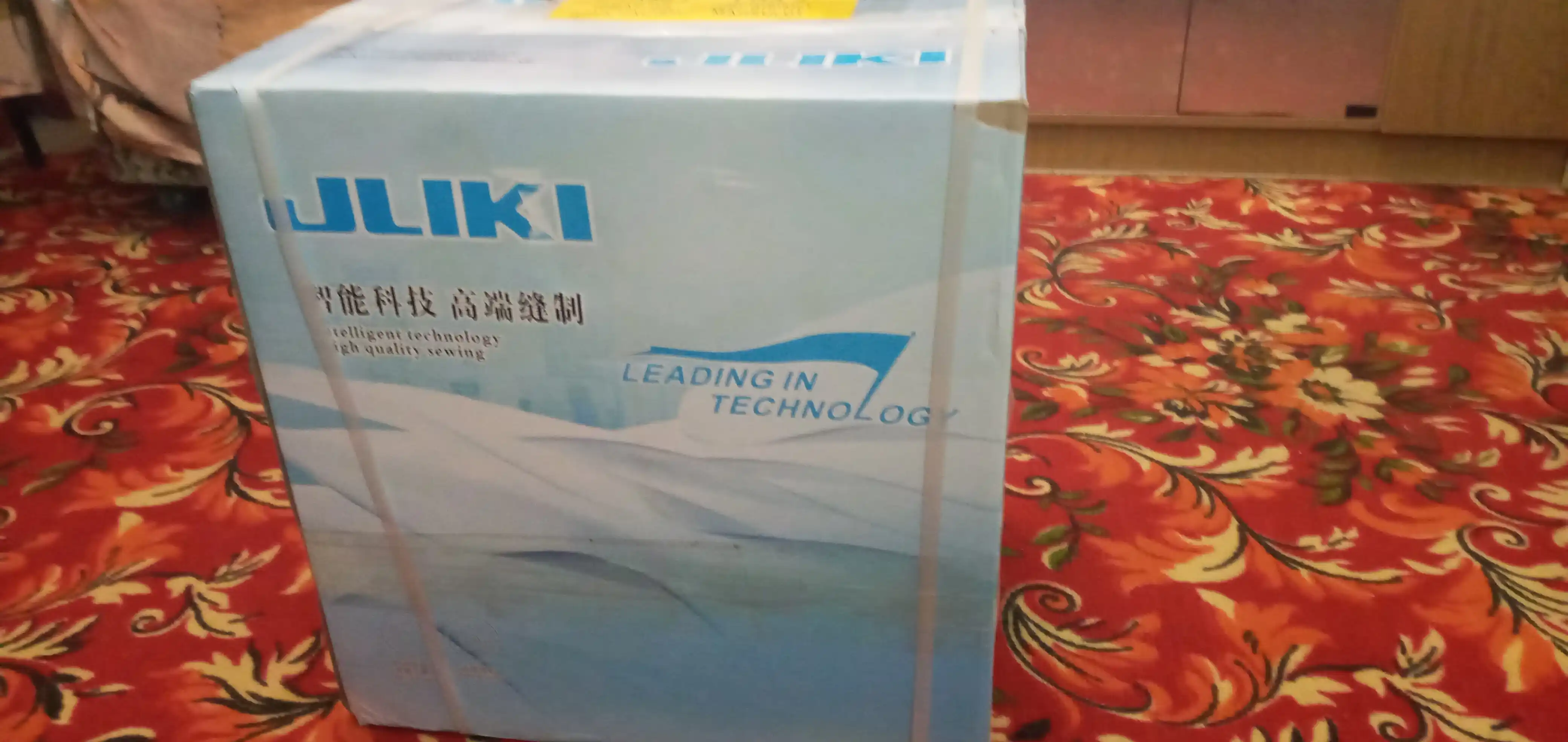 Overlok tikuv mashinasi JLIKI