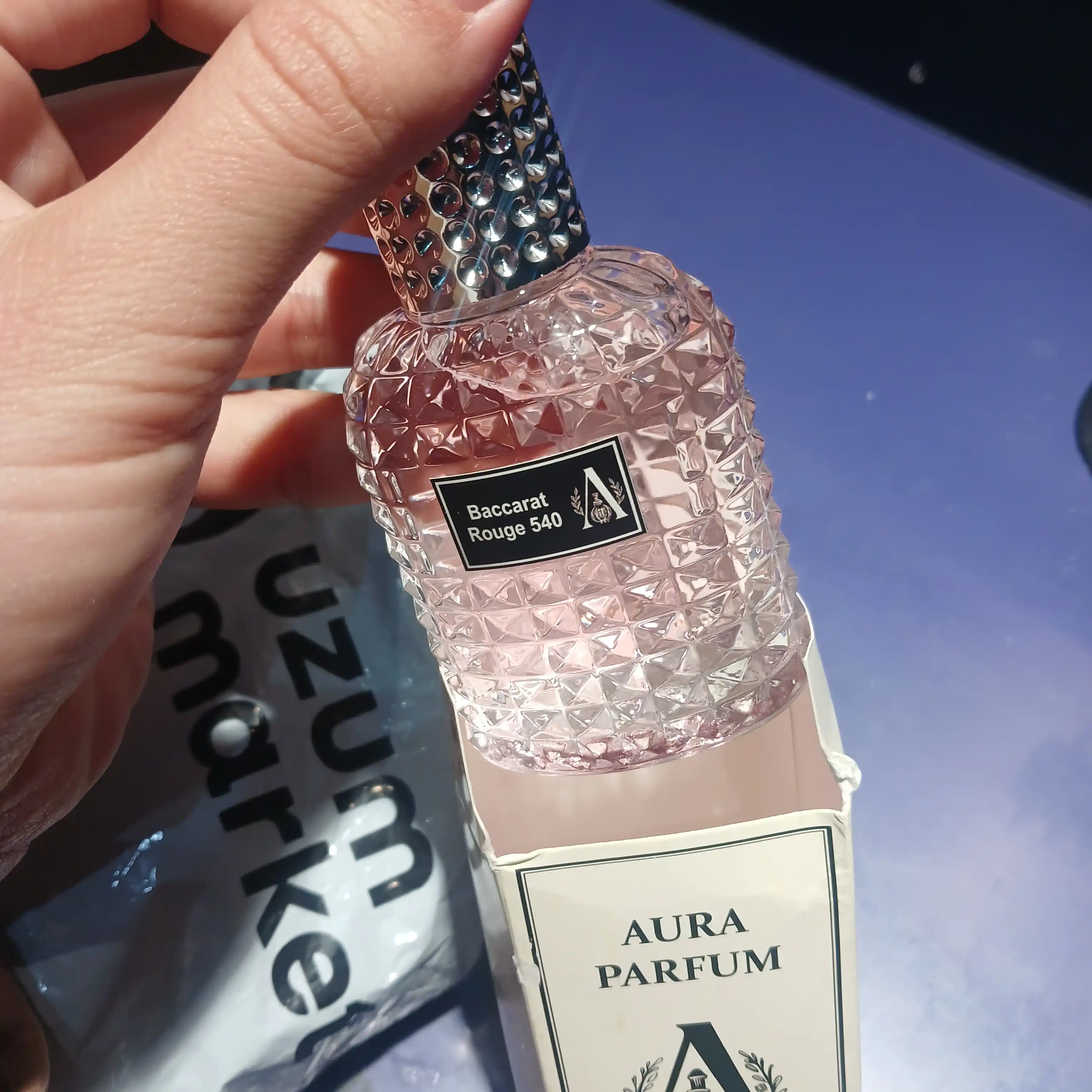 Atirlar ayollar va erkaklar uchun Baccarat Rouge 540 Maison Francis, unisex, kuzgi