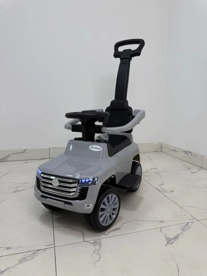 Толокары Toyota LC300 и G63 с ручкой, светом и музыкой