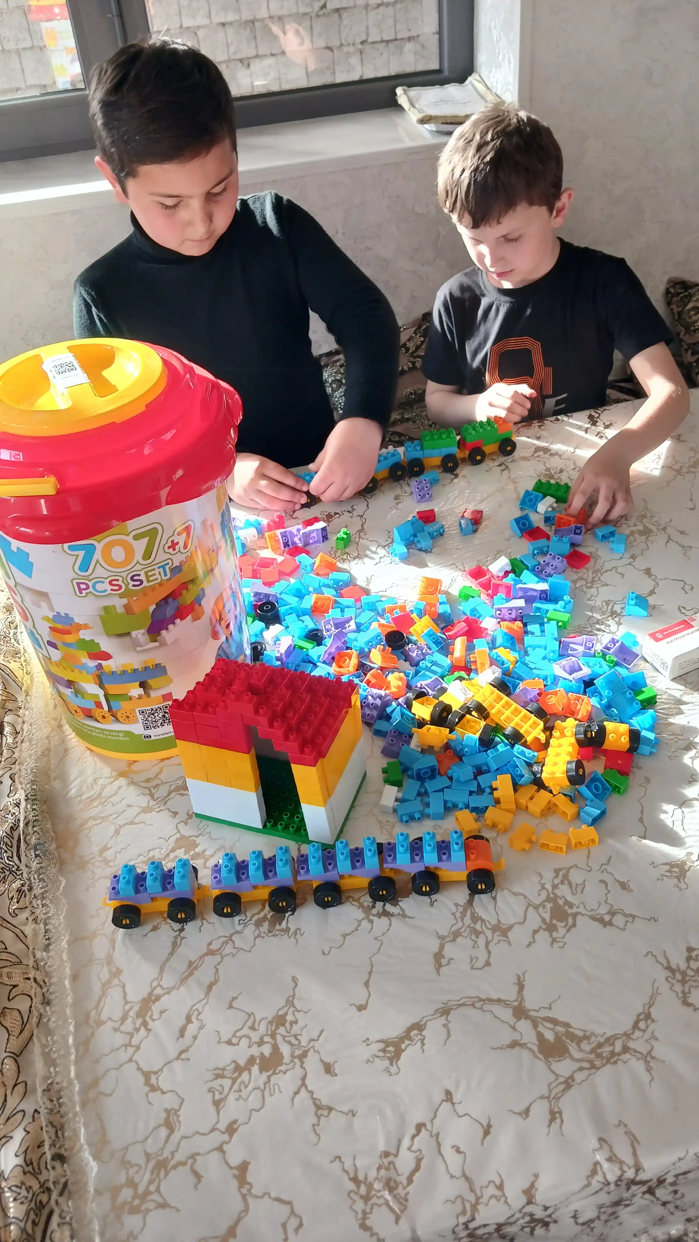 Konstruktori Bricks and Blocks,  bolalar uchun rivojlantiruvchi o‘yinchoqlar