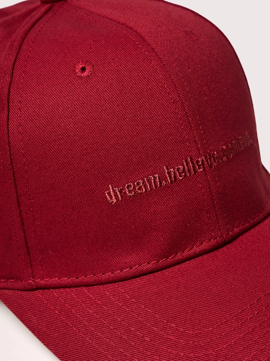 Кепка бейсболка с вышивкой DREAM BELIEVE JT9503-9452