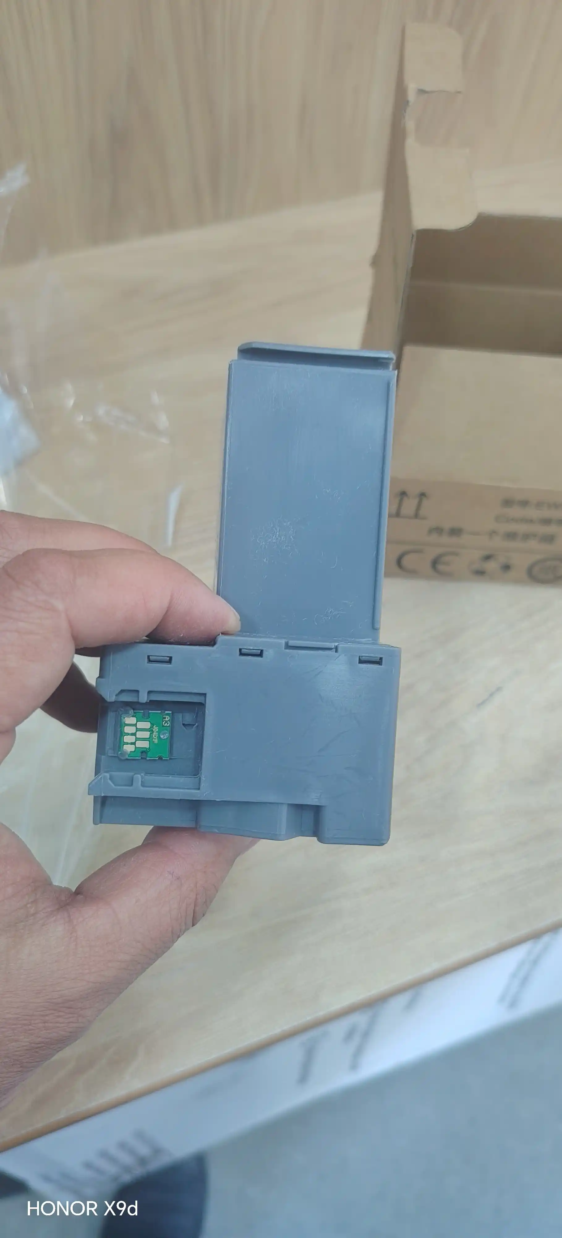 Расходные материалы для Epson M2170 T04D1 Памперсы, абсорберы, чипы, ресеттеры