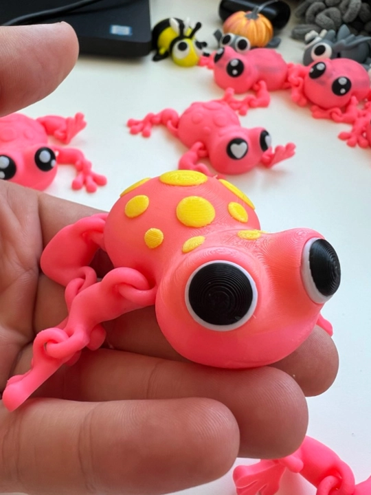 3D лягушка антистресс — гибкая игрушка с подвижными суставами