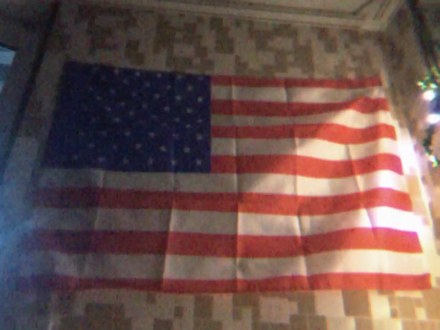 Rossiya, O‘zbekiston, Qozog‘iston va Amerika bayroqlari