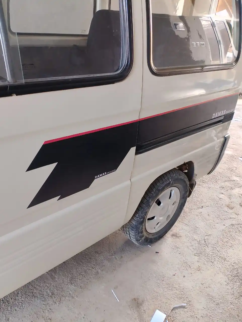 Damas nakleyka uchun vinil stikerlar salon uchun stiker