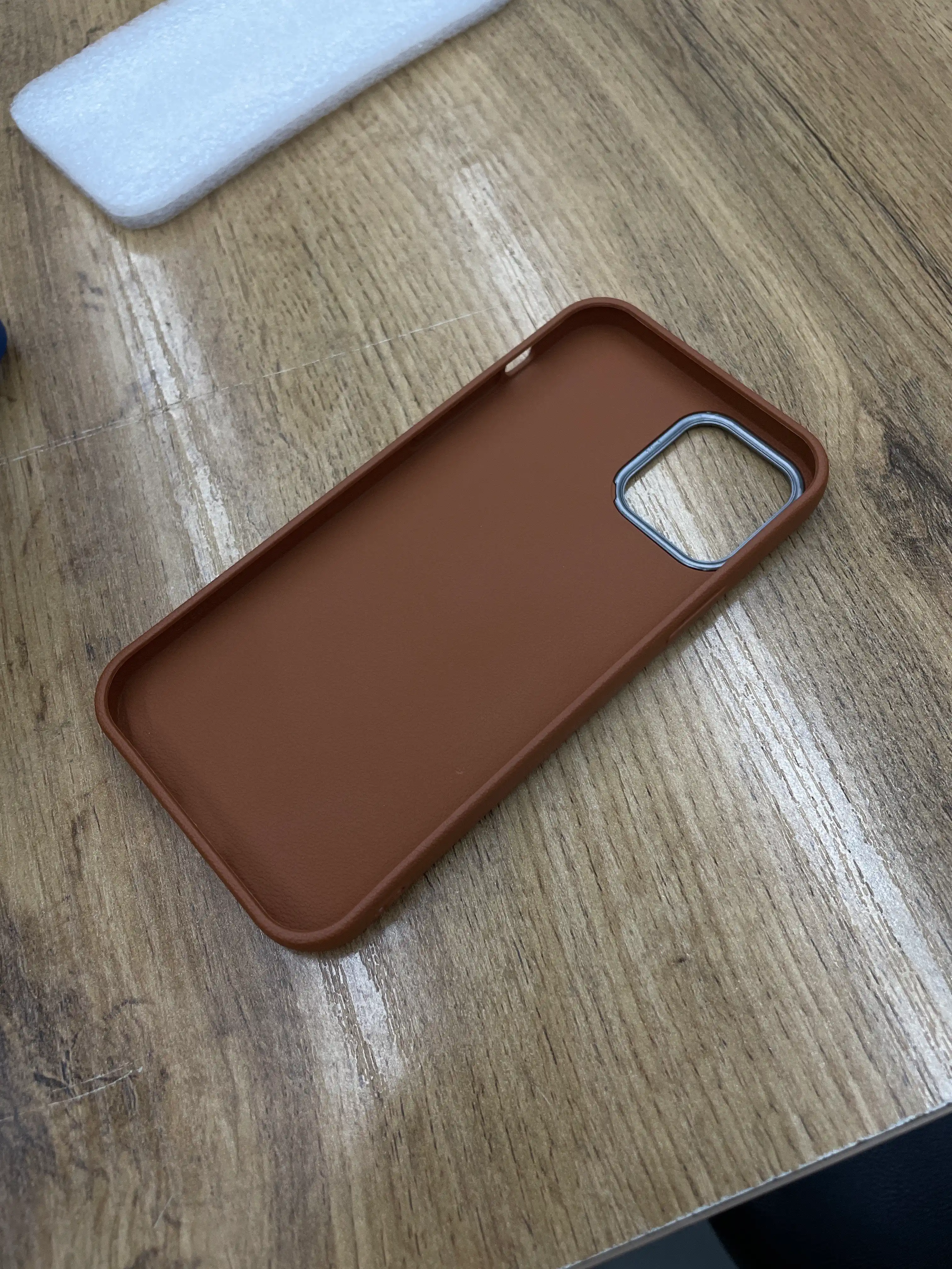 G‘ilof iPhone 11, 12, 13, 14, 15, 16, 17 pro, max, plus, silikon, charm, chexol